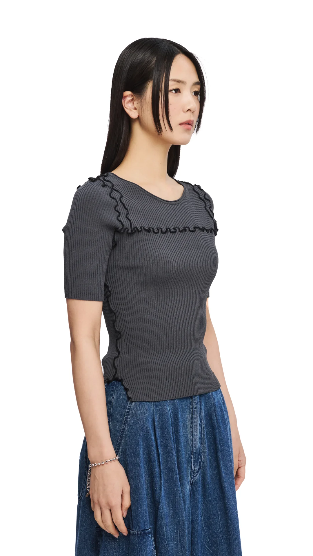 Contrast Stitch Sweater - Umamrii
