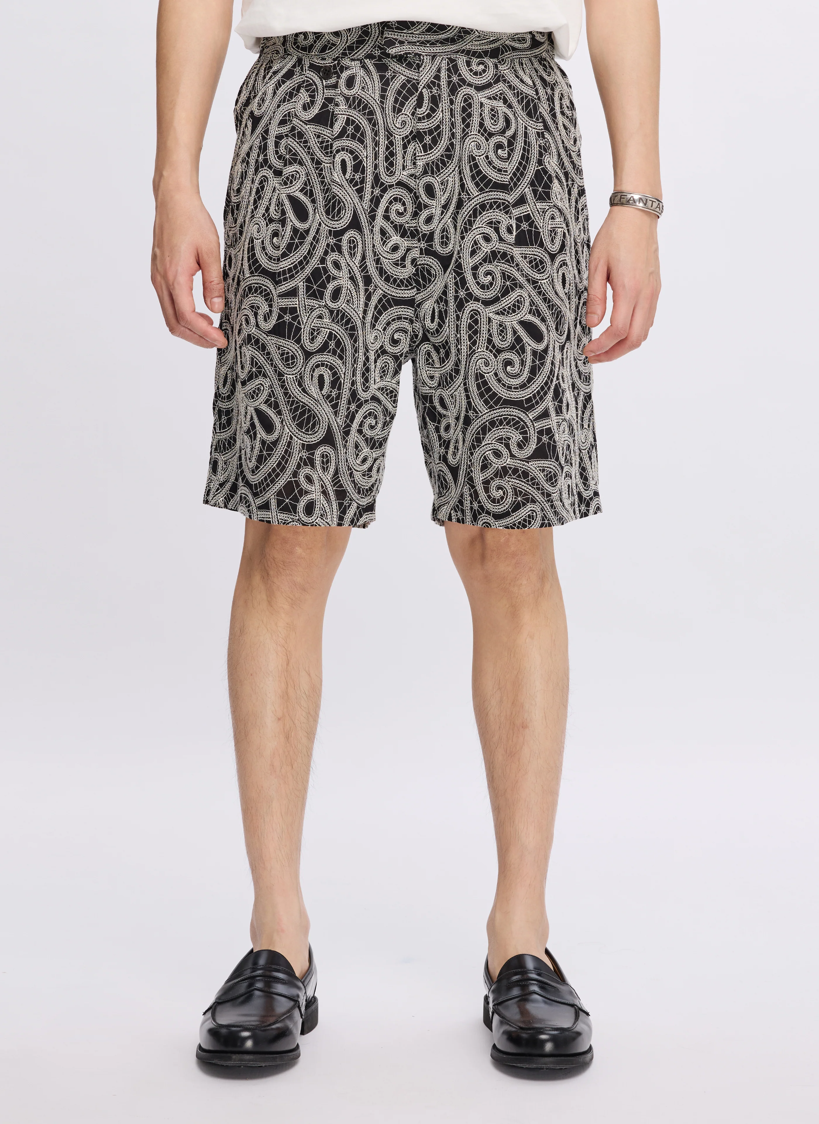 Cotton Embroidery Paisley Double Pleats Shorts - Umamrii