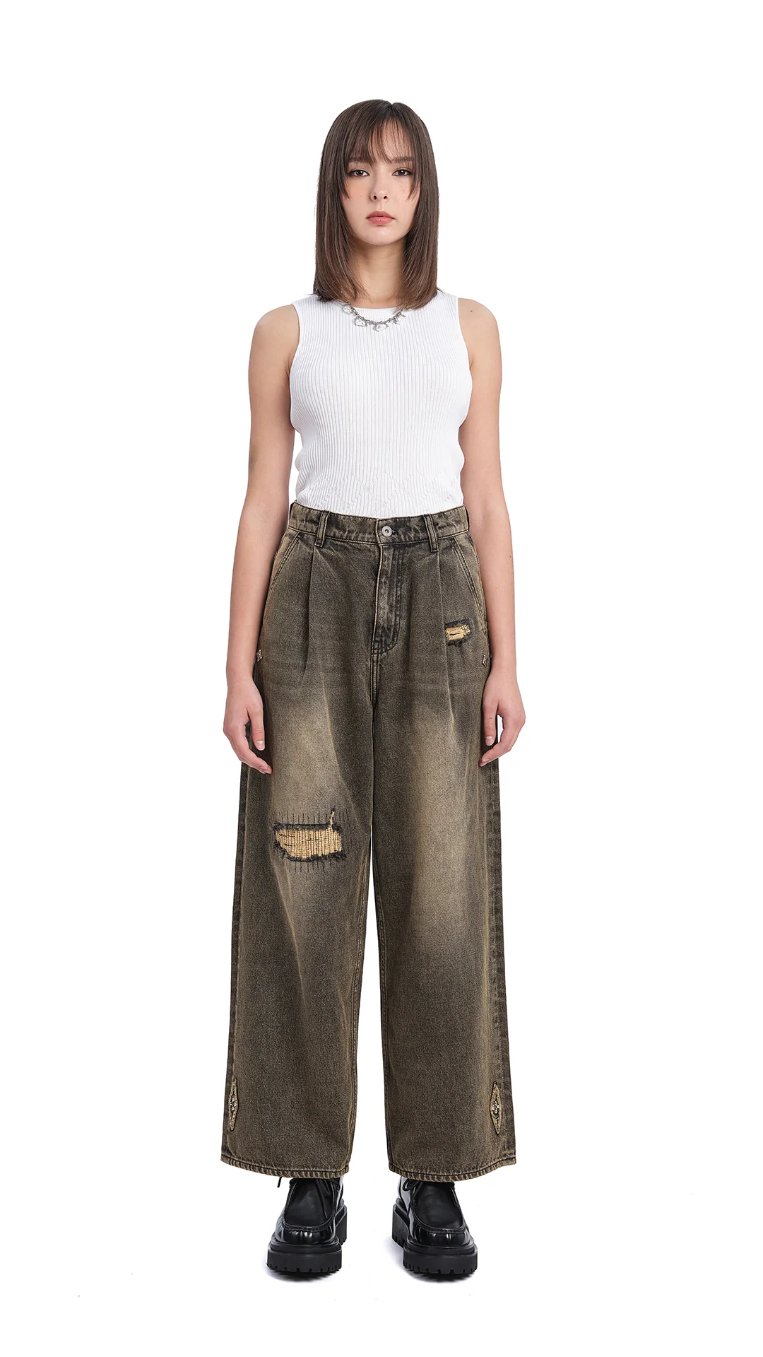 Soil Denim Studded Balloon Jeans - Umamrii