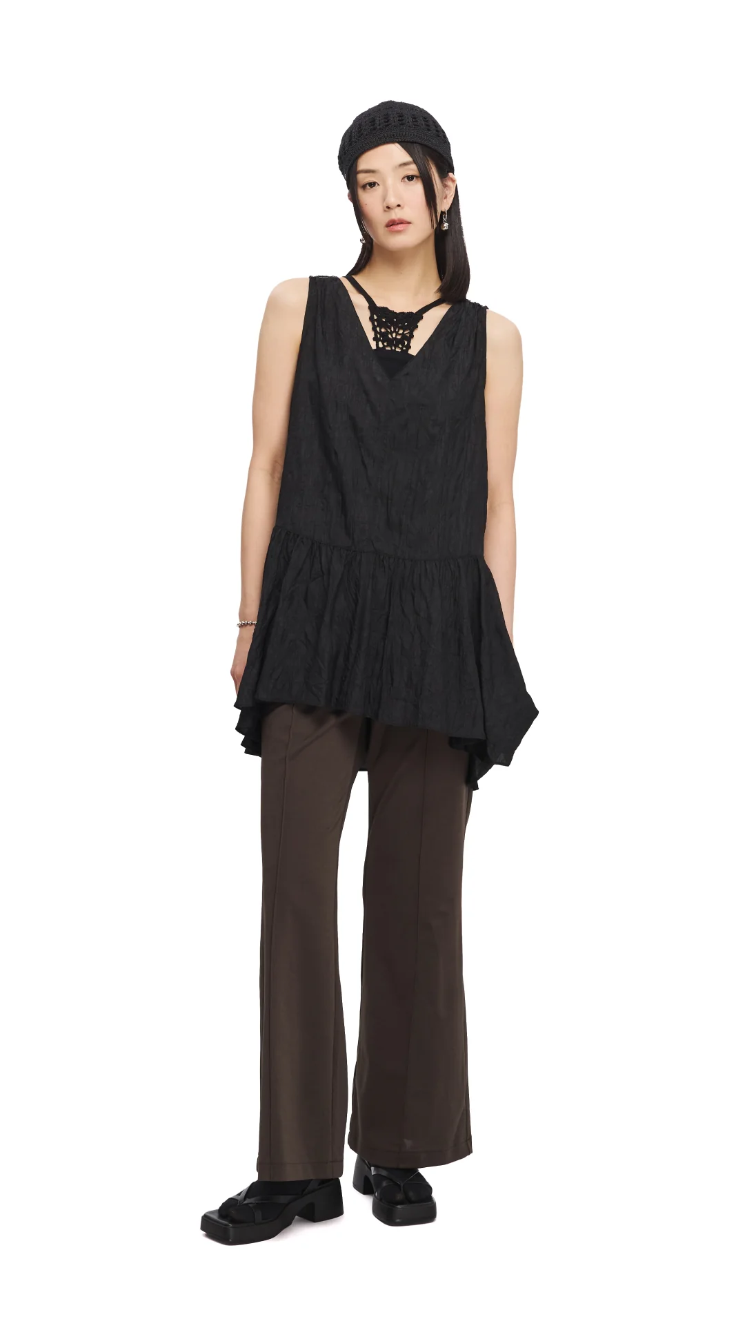 Chunky-Sole Low Block Heel Sandals - Umamrii