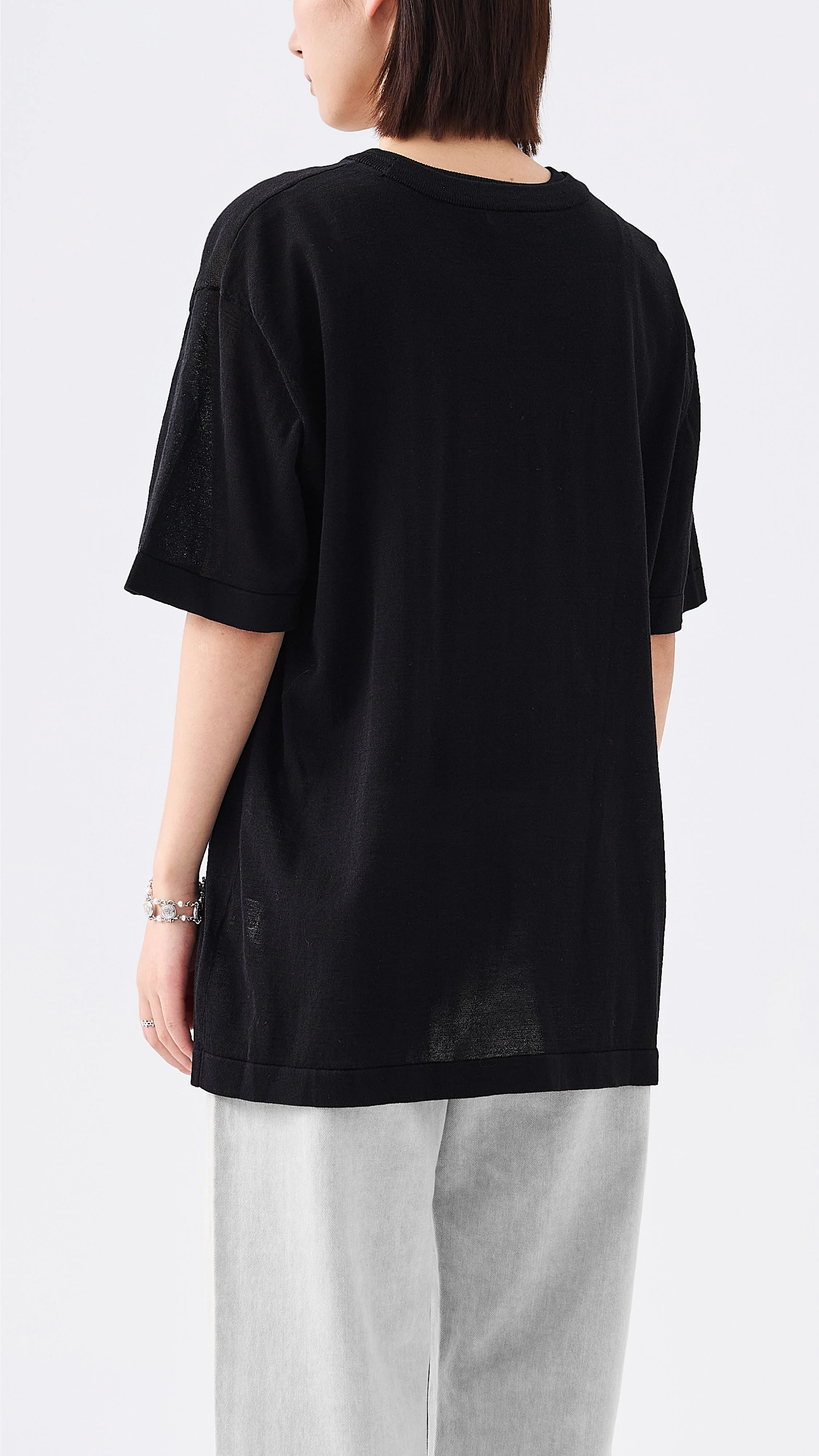 Knitted Mythical Animal Graphic Tee - Umamrii