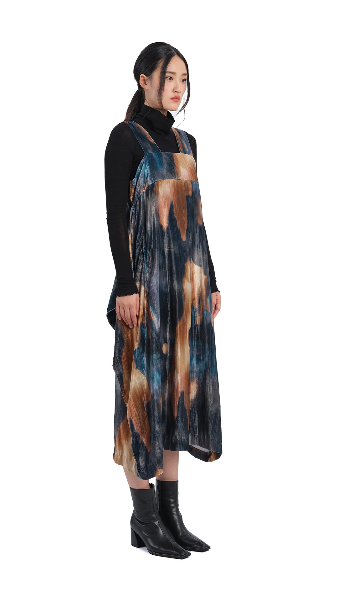 Watercolour Graphic Velour Printed Dress - Umamrii