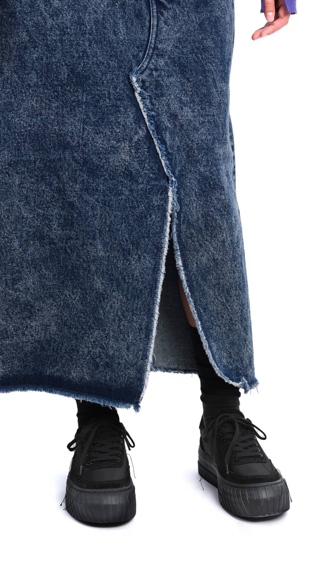 Platform Stitch Sneakers - Umamrii