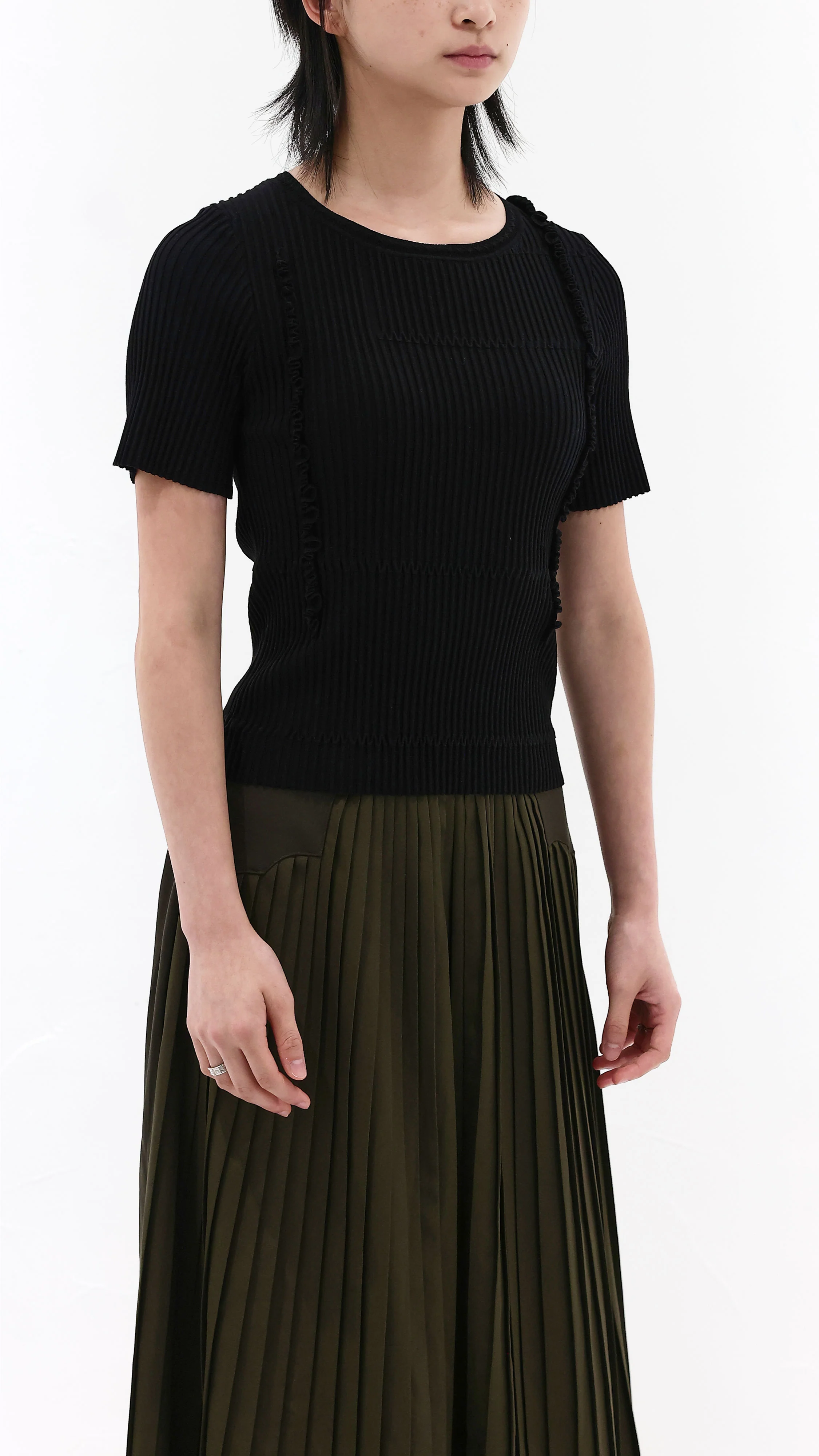 Basic Short Sleeves Sweater - Umamrii