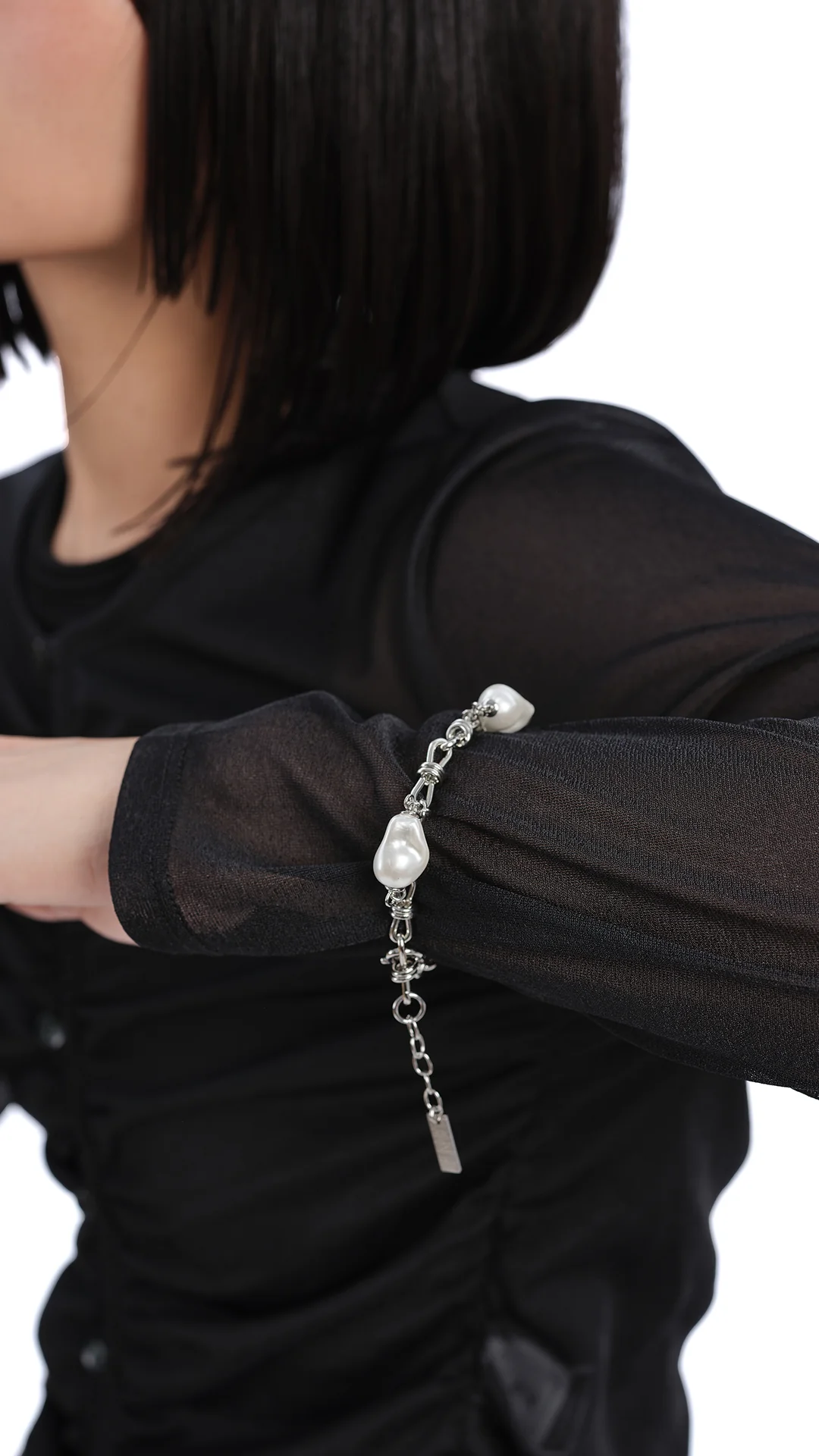 Integrate With Faux Pearl Bracelet - Umamrii