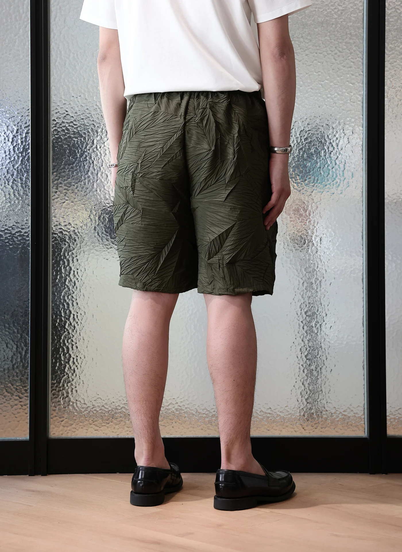 Distort Pleats Polyester Shorts - Umamrii