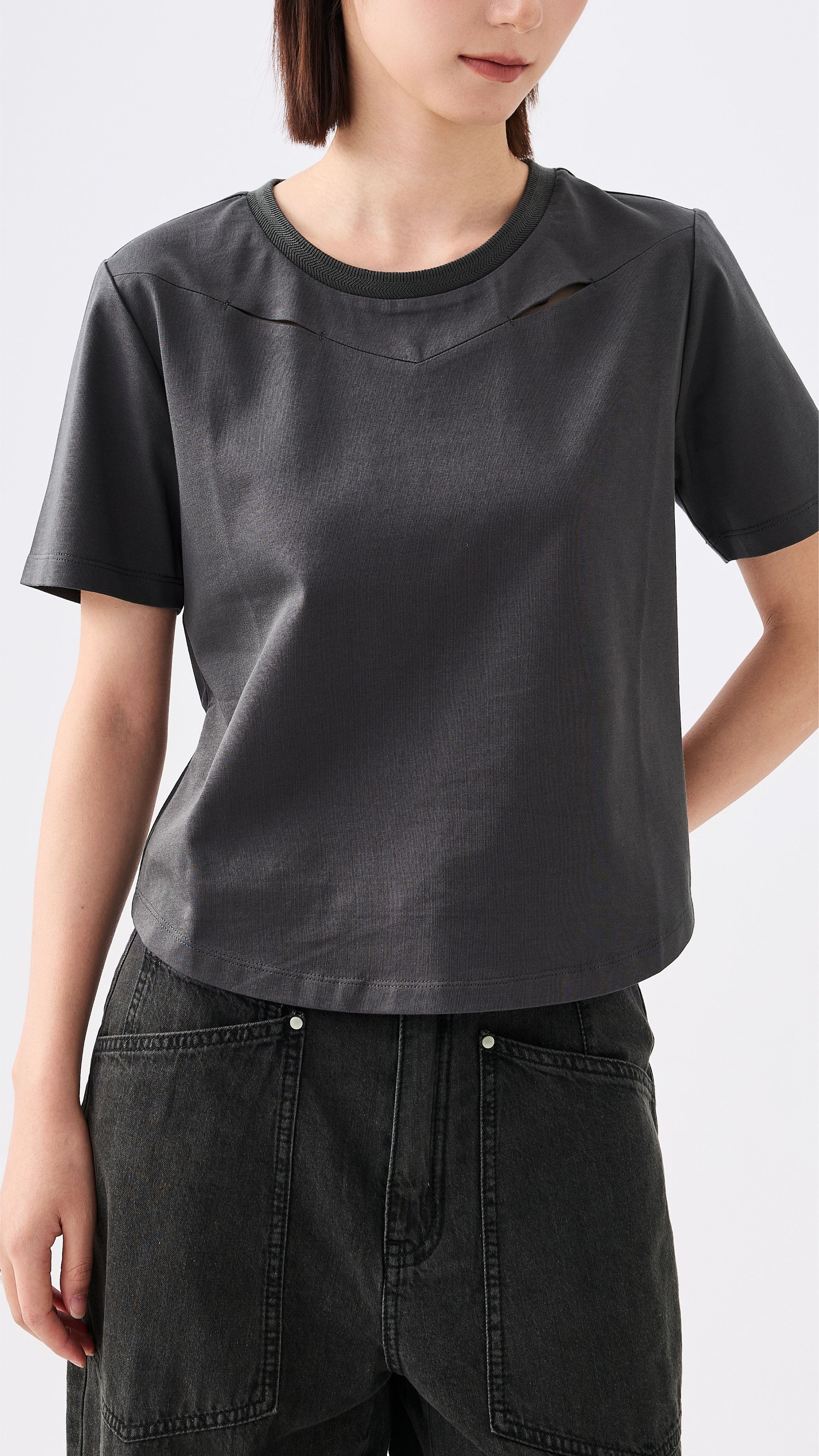 Cut-out T-Shirt - Umamrii
