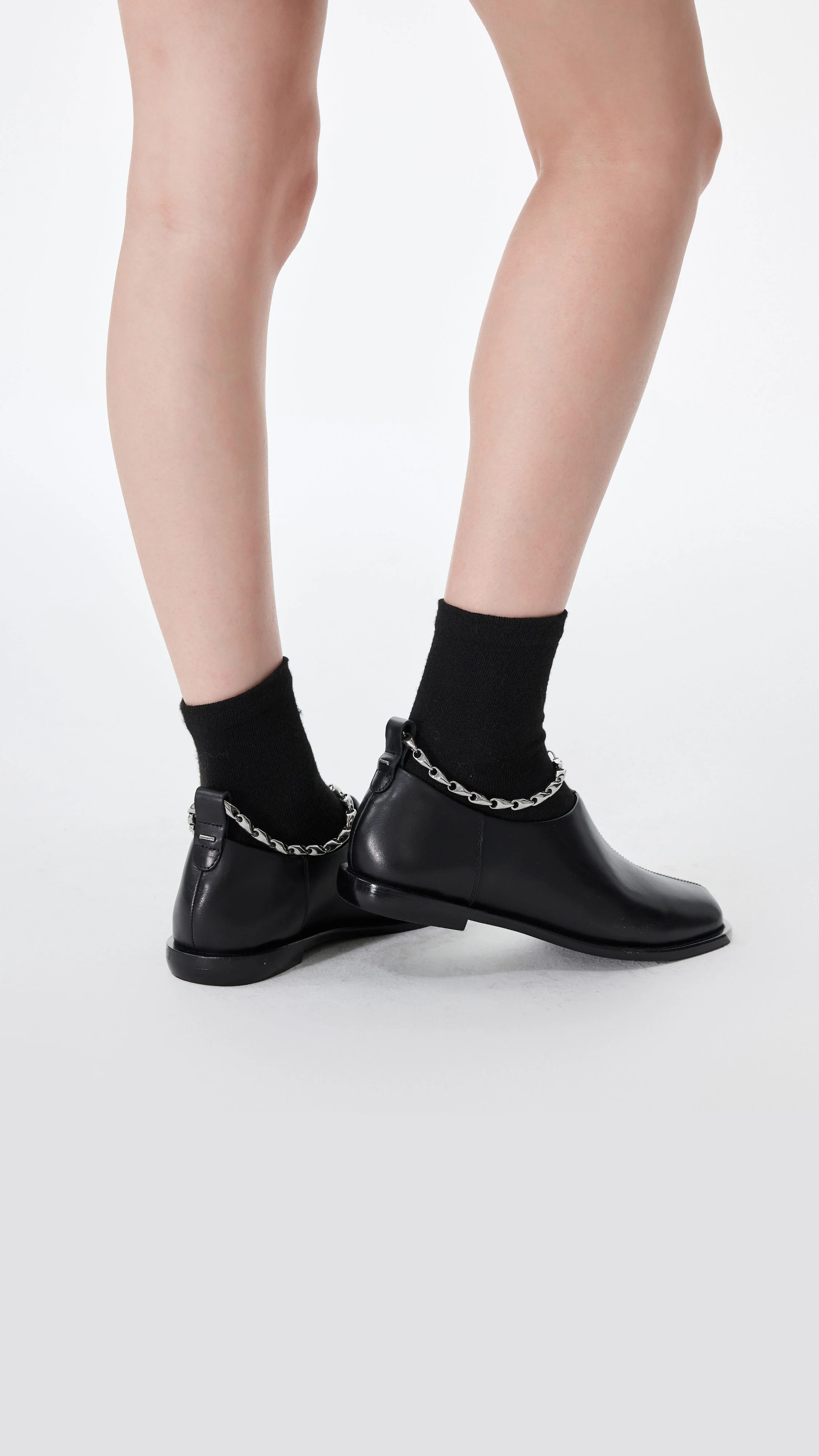 Leather Chain Flat - Umamrii