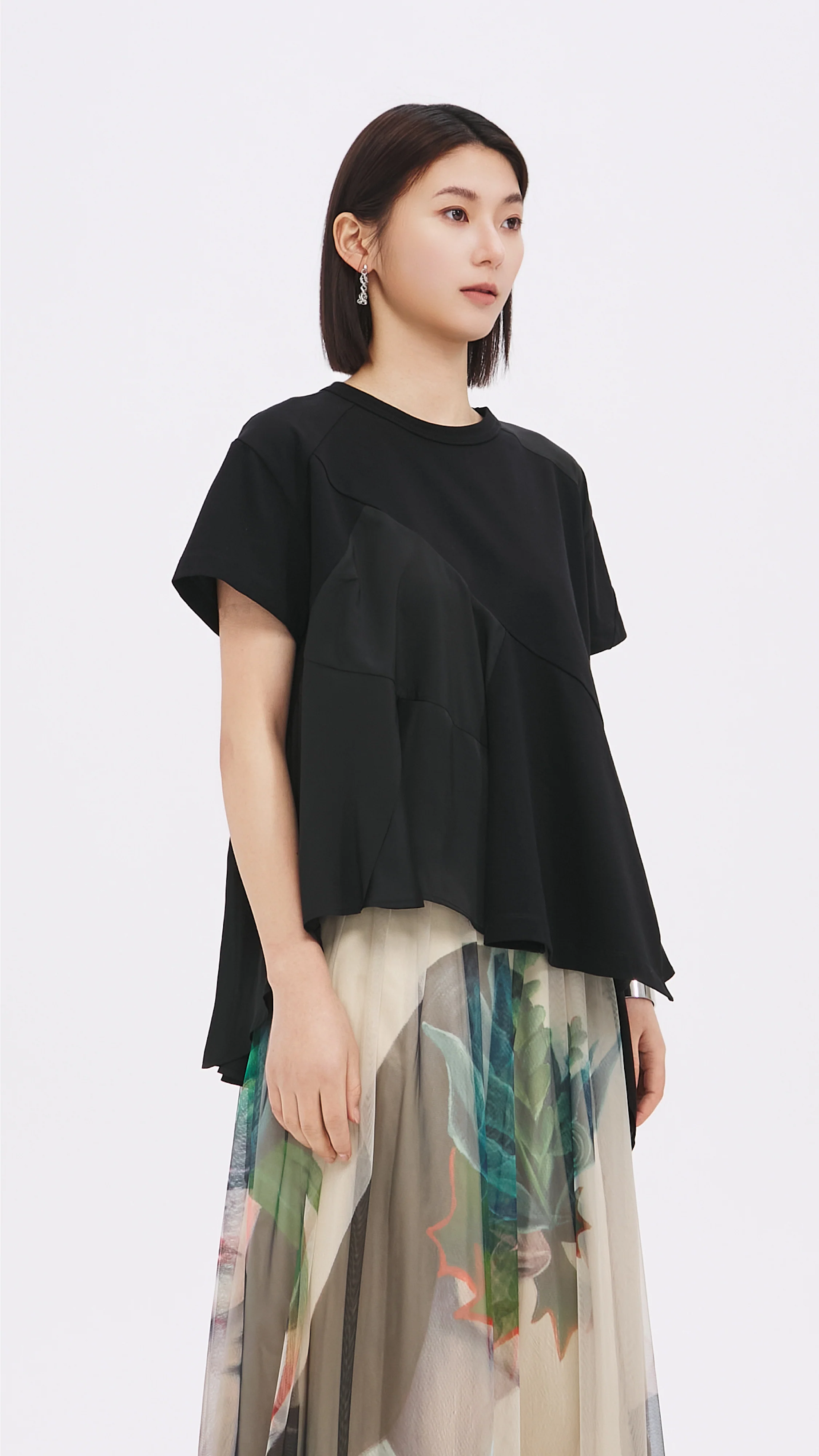 Cord Embroidery Patch Tee - Umamrii