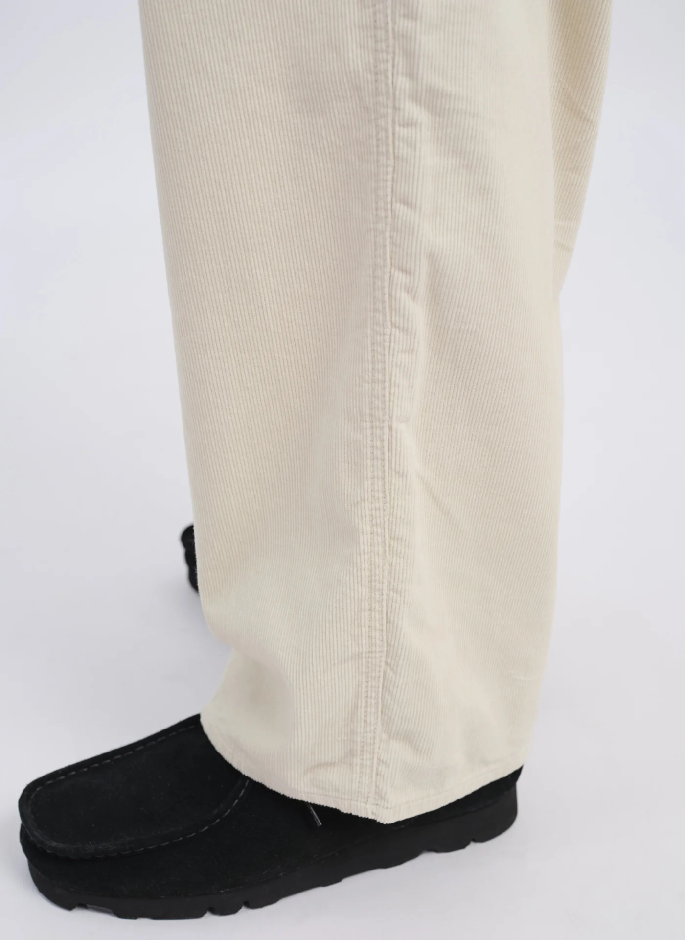 14W Corduroy Wide Tapered Baker Pants - Umamrii