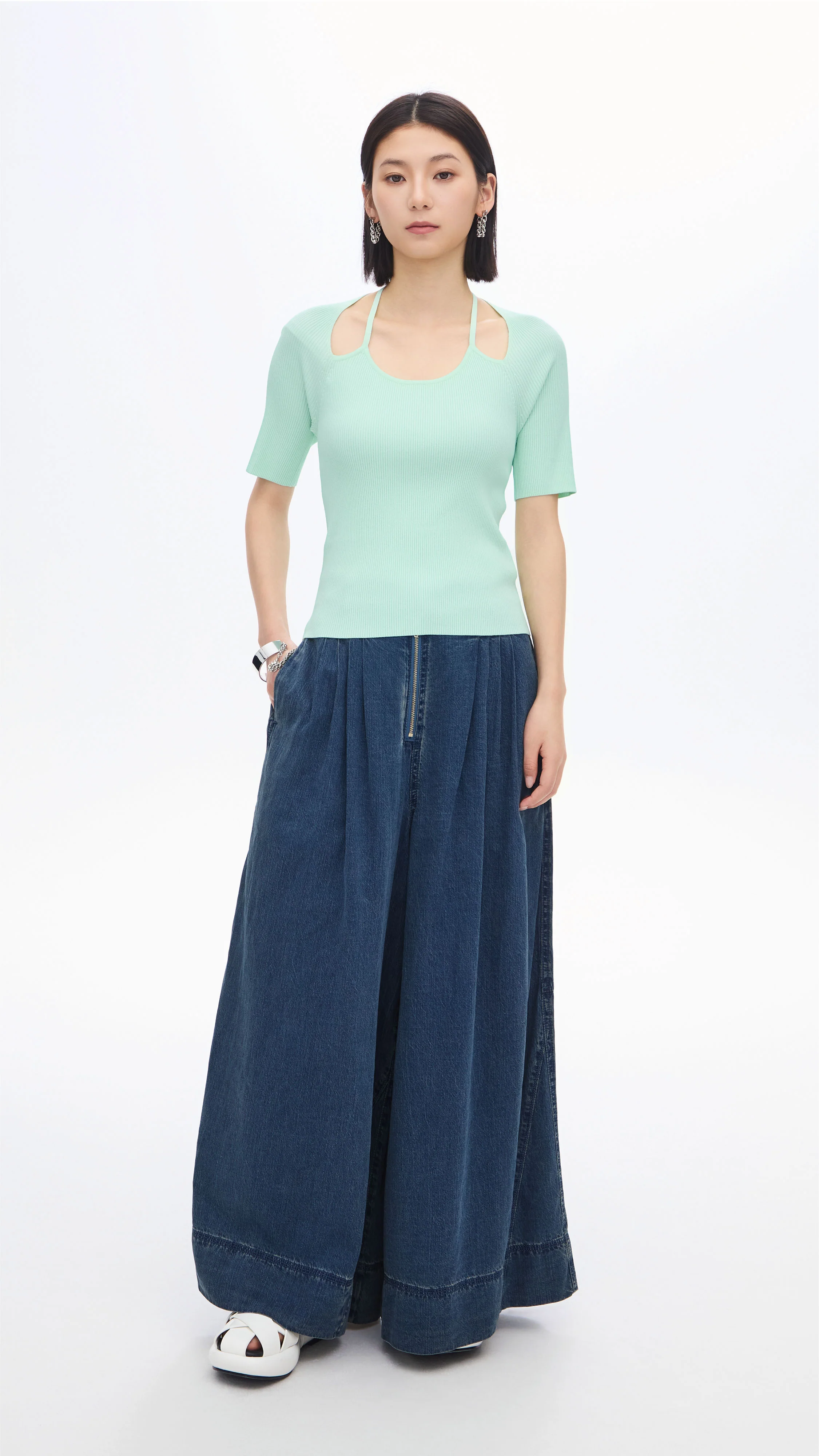 Halter Neckline Top - Umamrii