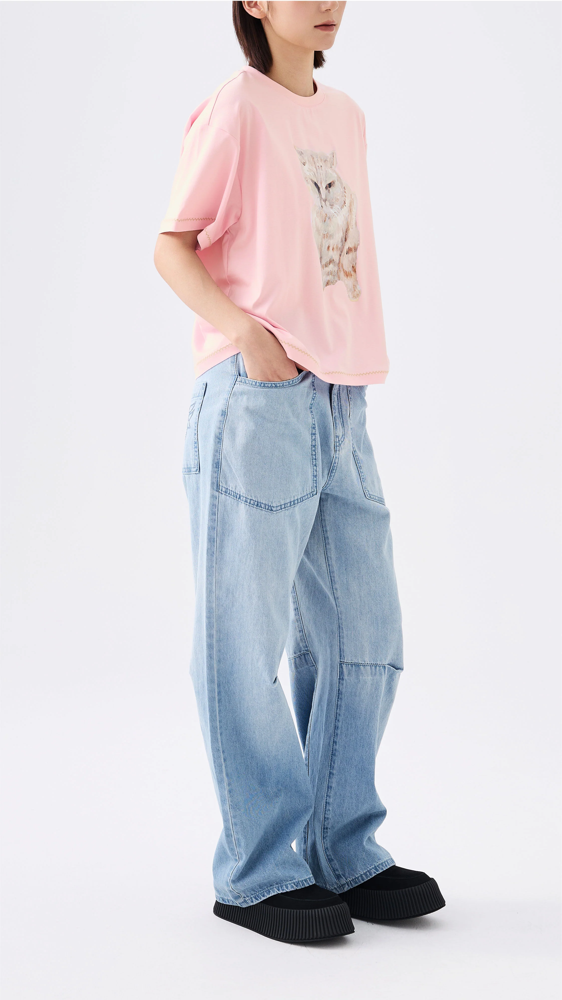 Mythical Animal Graphic Tee - Umamrii