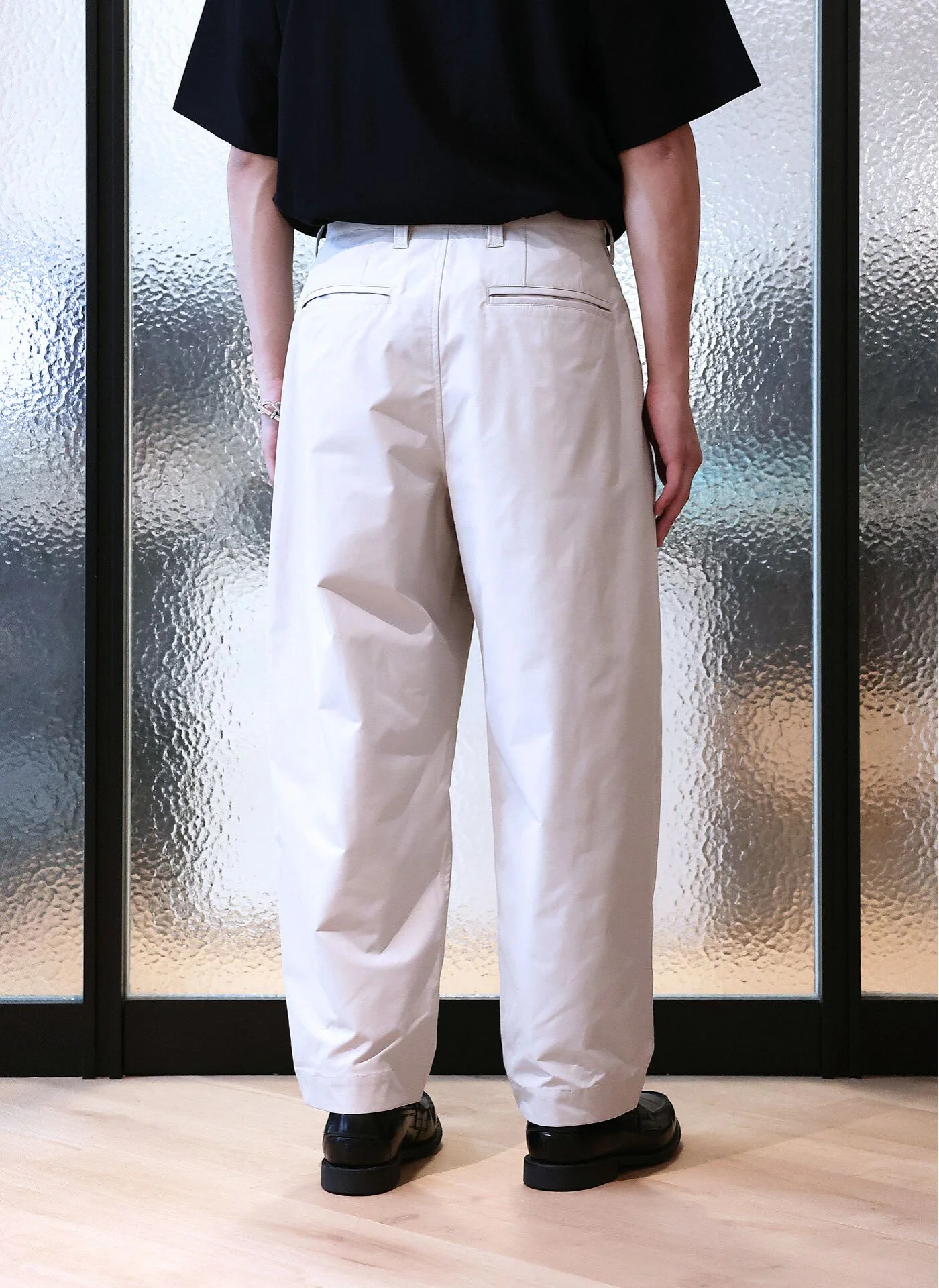 Lt. weight Cotton Touch Solotex Pleats Pants - Umamrii
