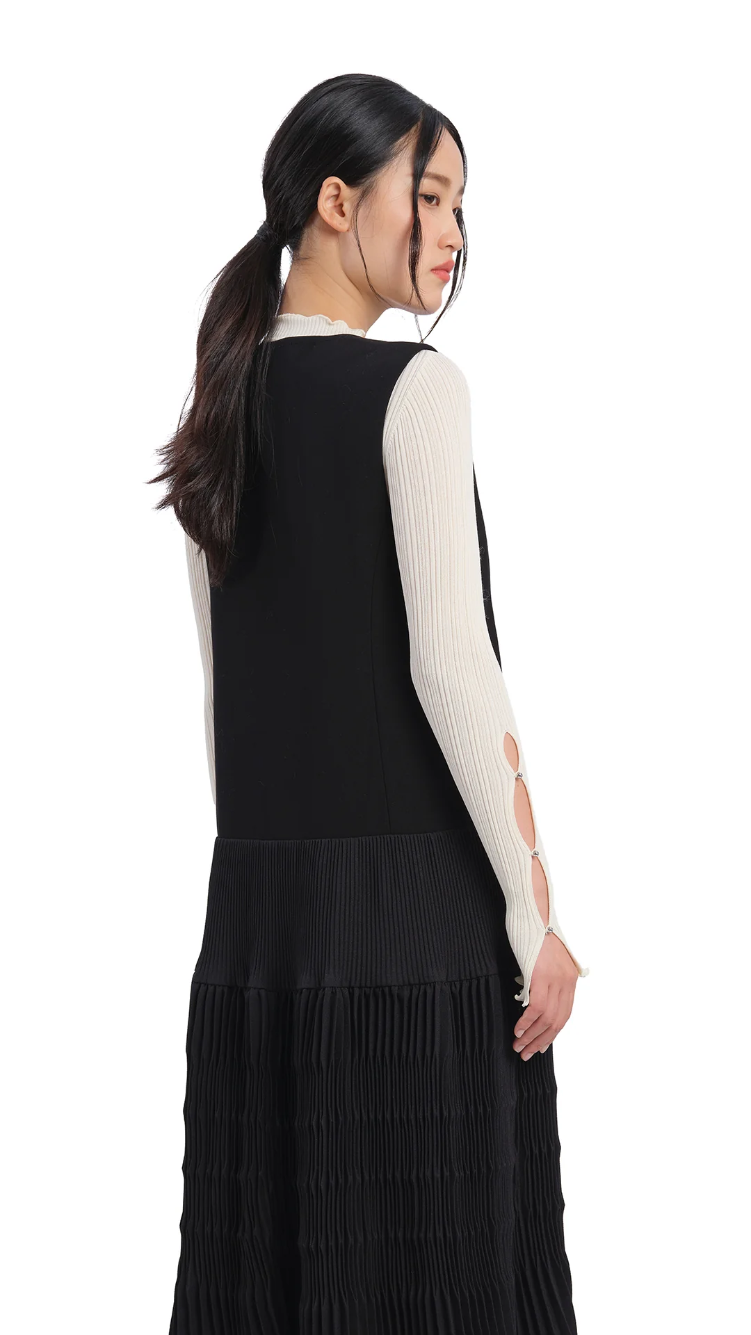 Olive Pleated Dress - Umamrii