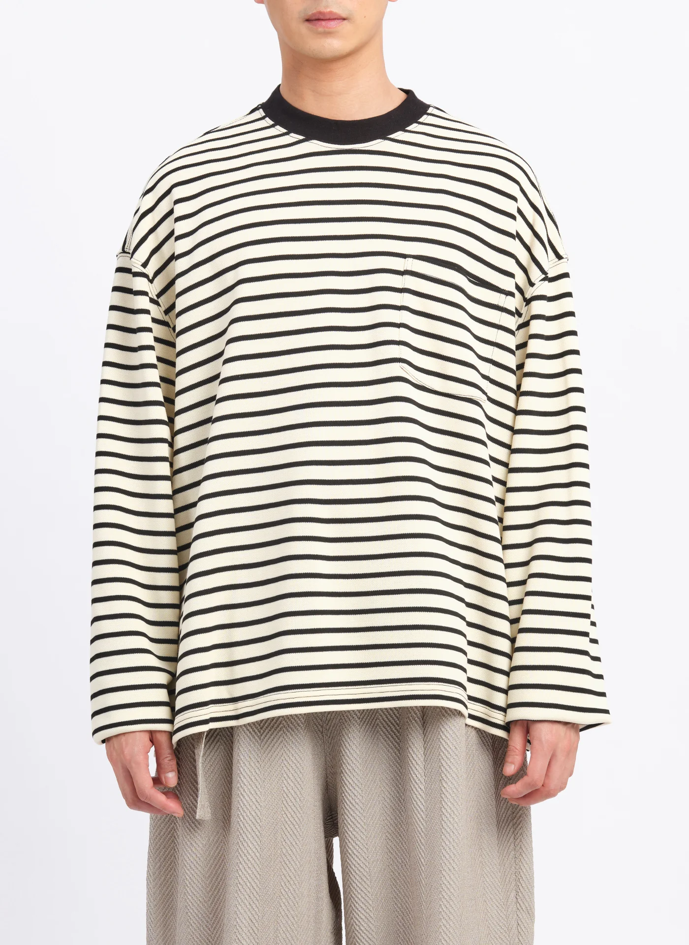 Jacquard Long Sleeves Border Top (T-06) - Umamrii