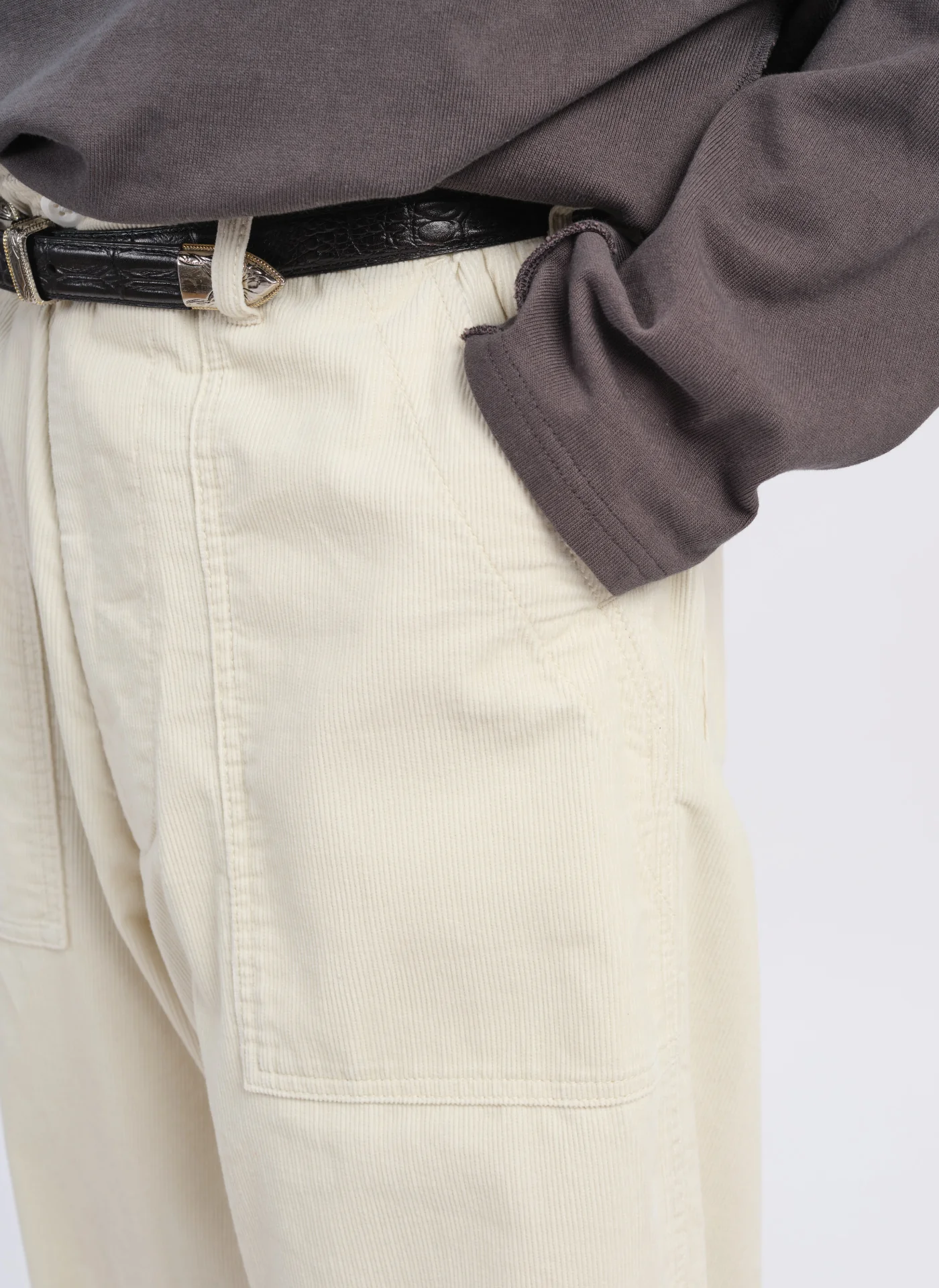 14W Corduroy Wide Tapered Baker Pants - Umamrii