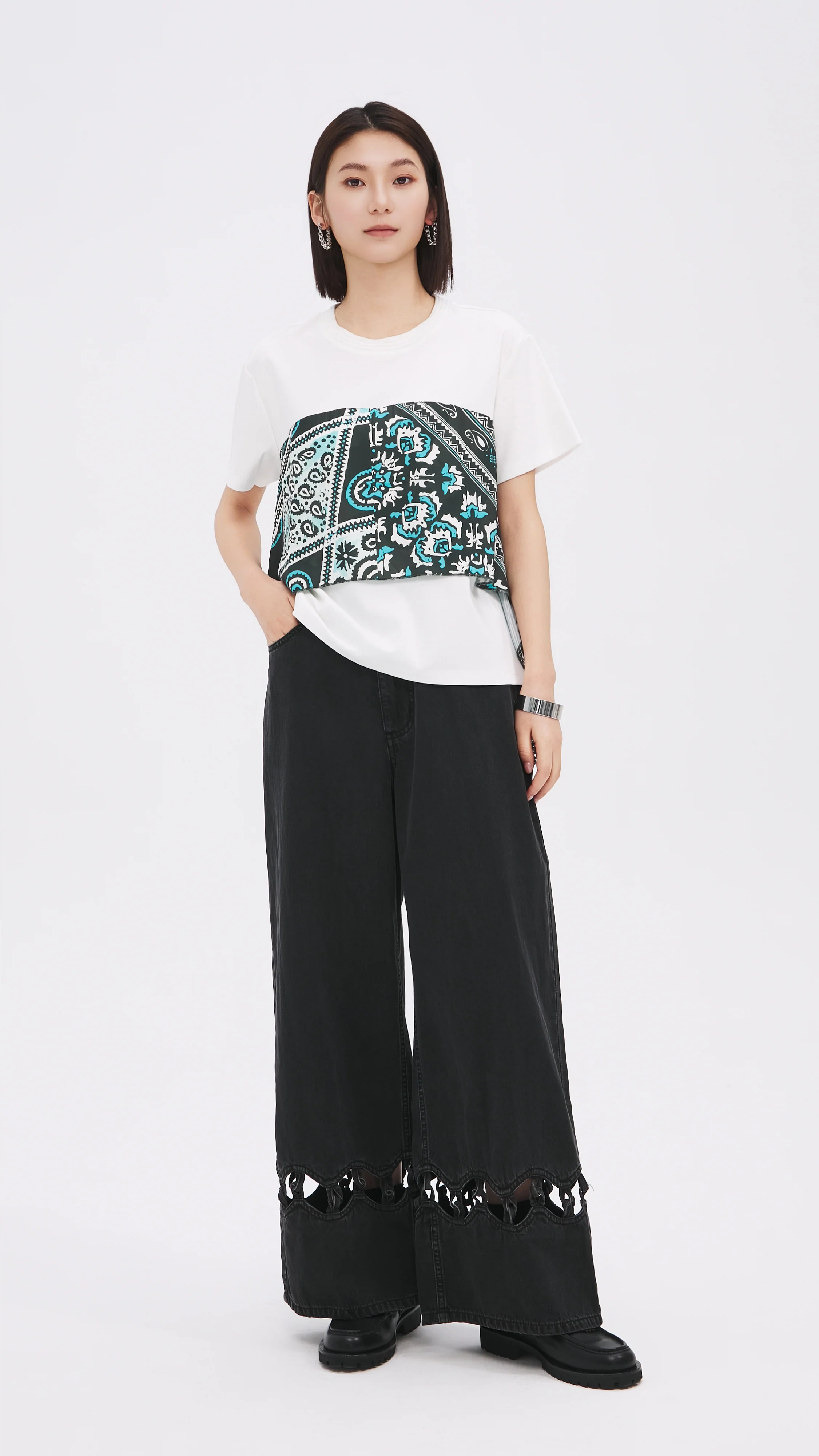 Scarf Print Tee - Umamrii