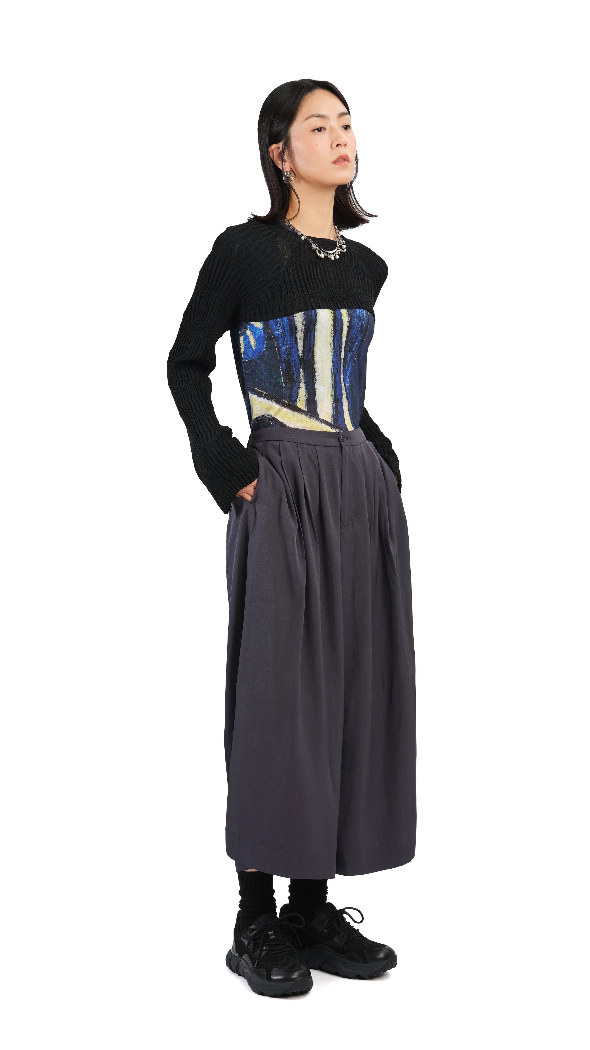 Cropped Sweater - Umamrii