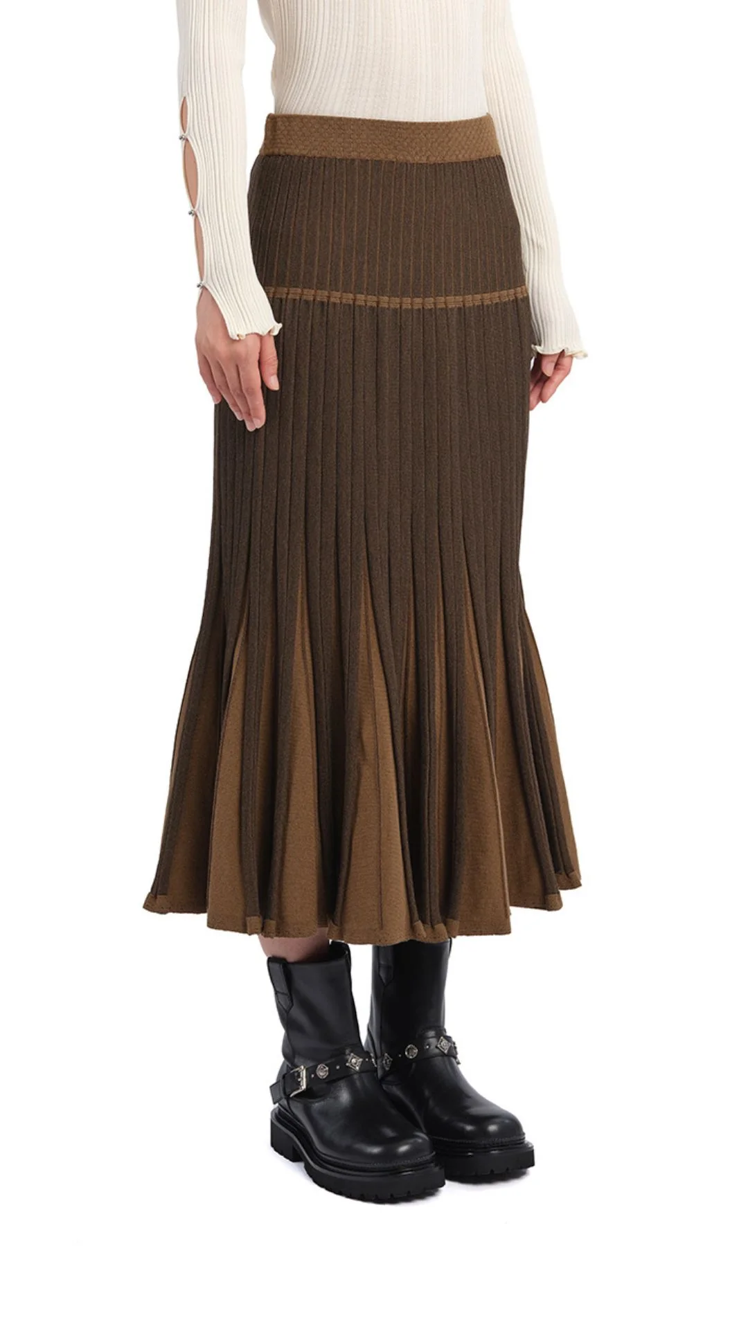 Knitted Flare Skirt - Umamrii