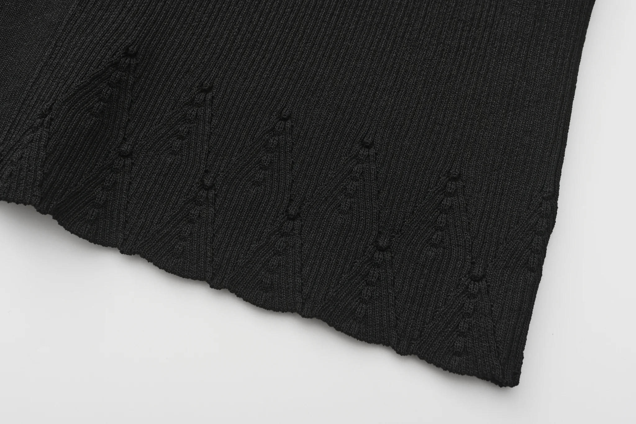 Cutout Cardigan - Umamrii