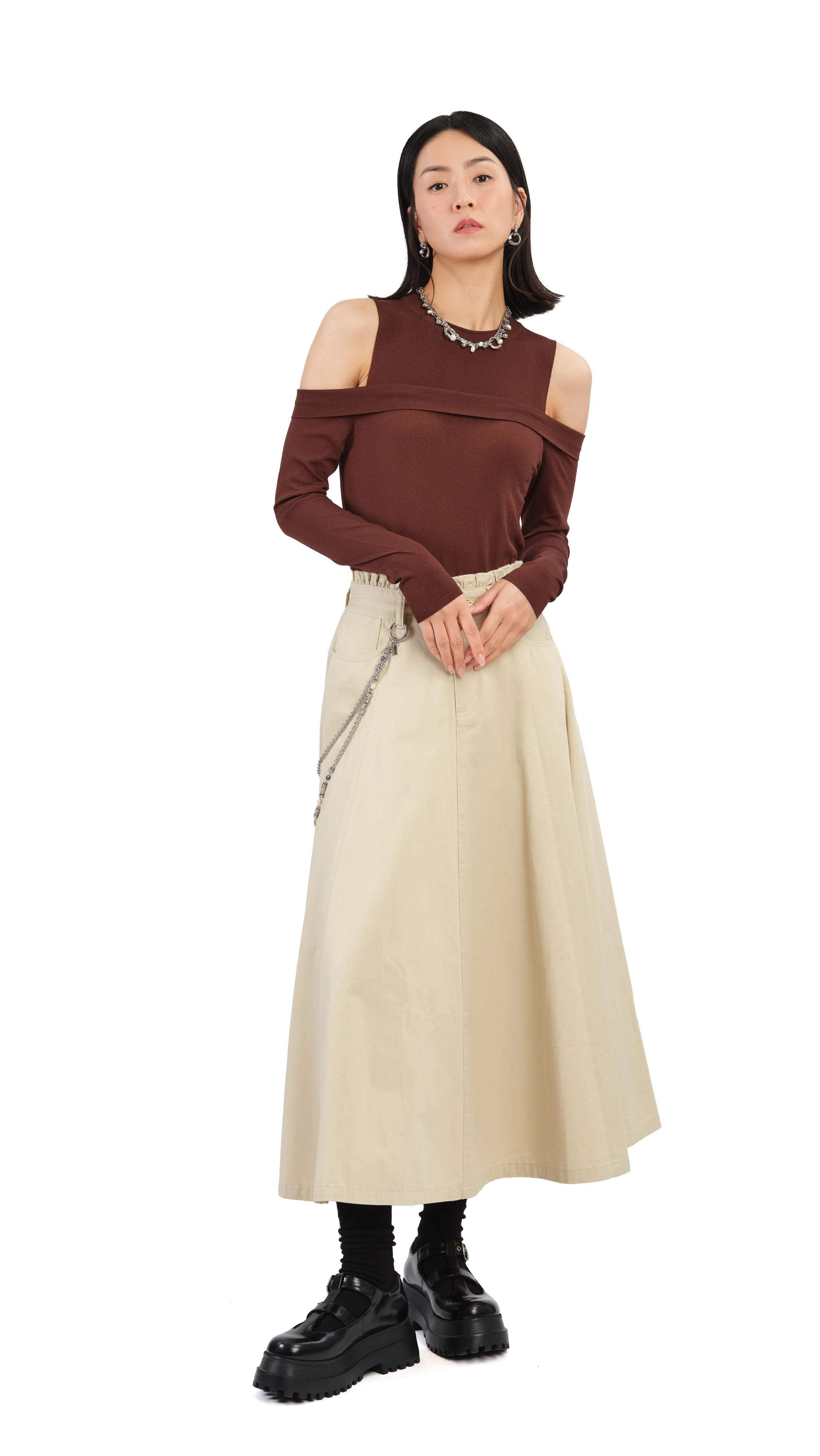 Off Shoulder Sweater - Umamrii