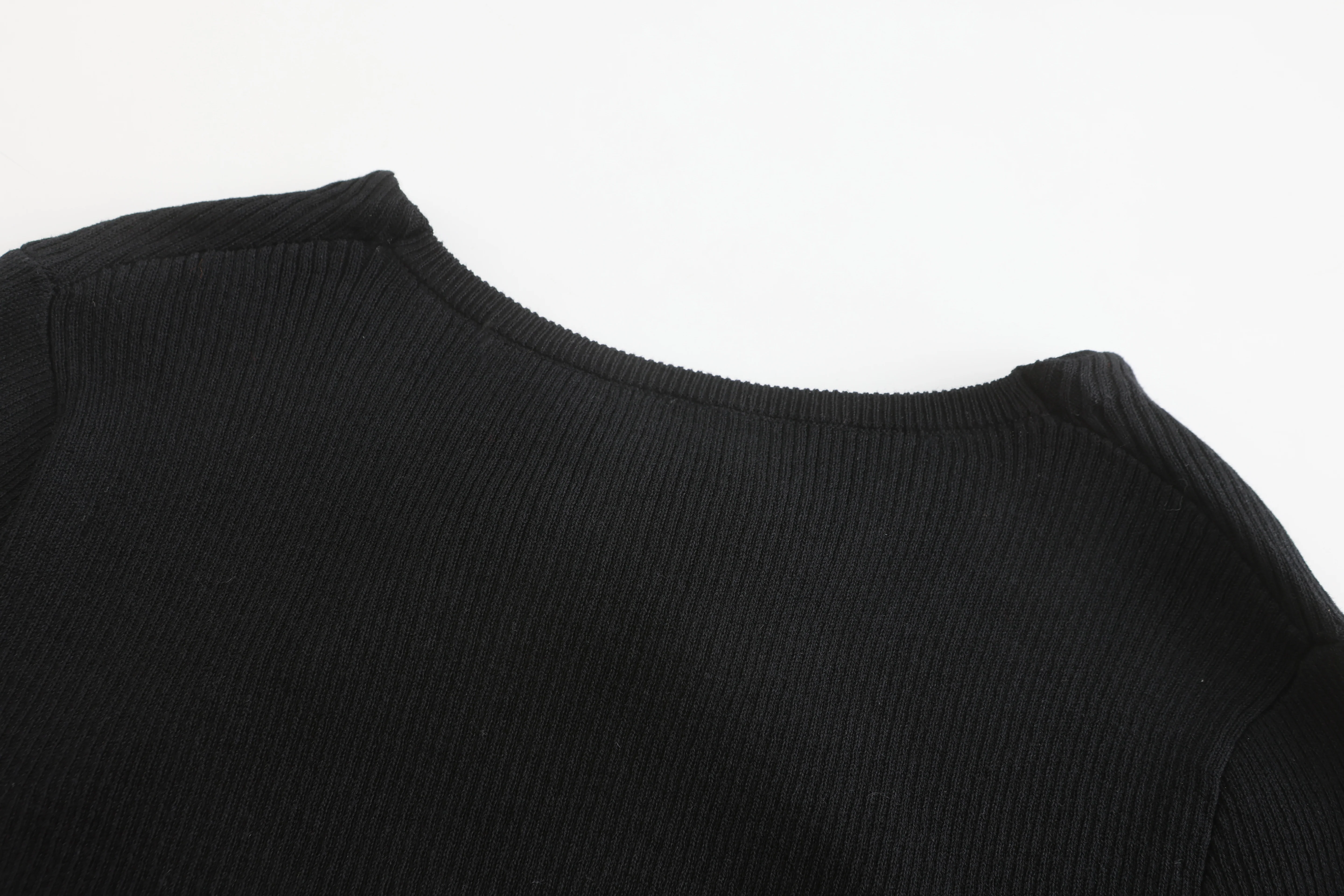 Twisted Sleeves - Umamrii