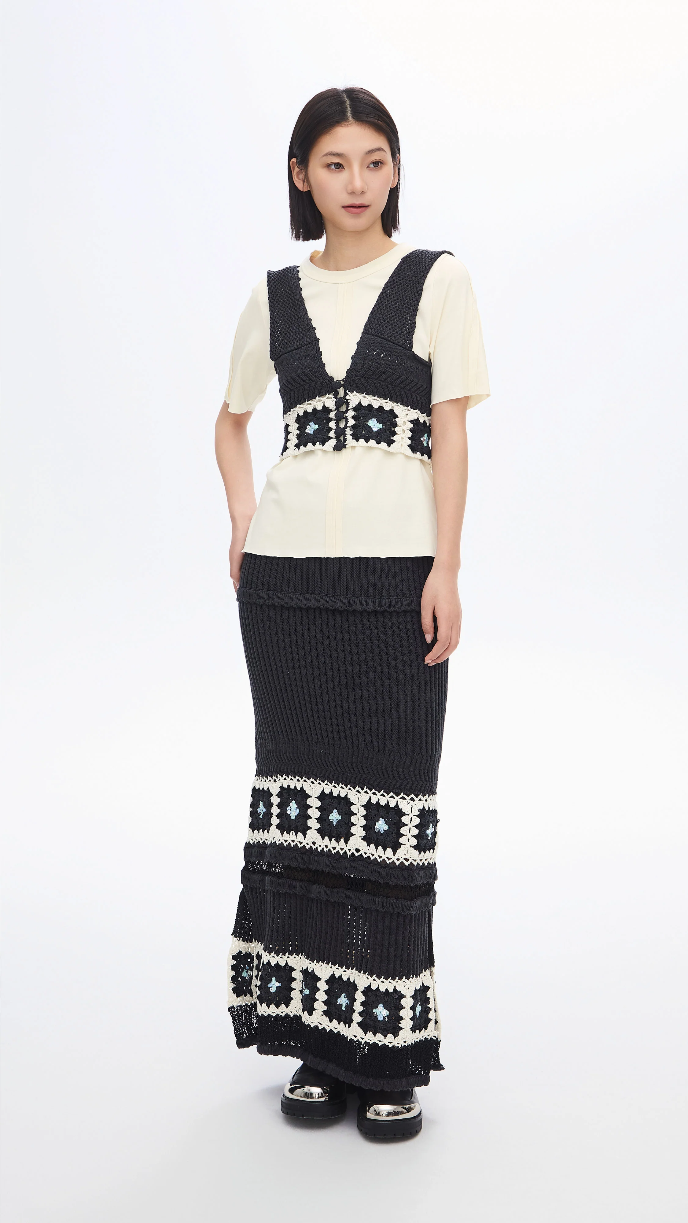 Beaded Knit Vest - Umamrii