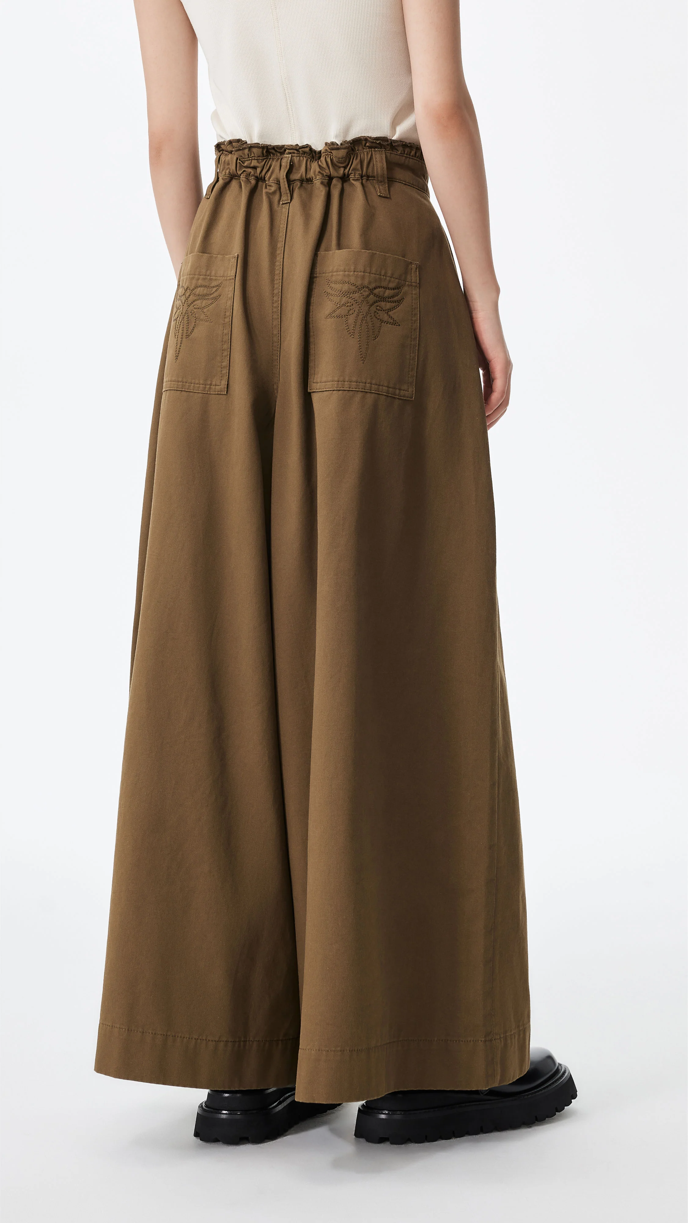 Wide-Leg Pants - Umamrii