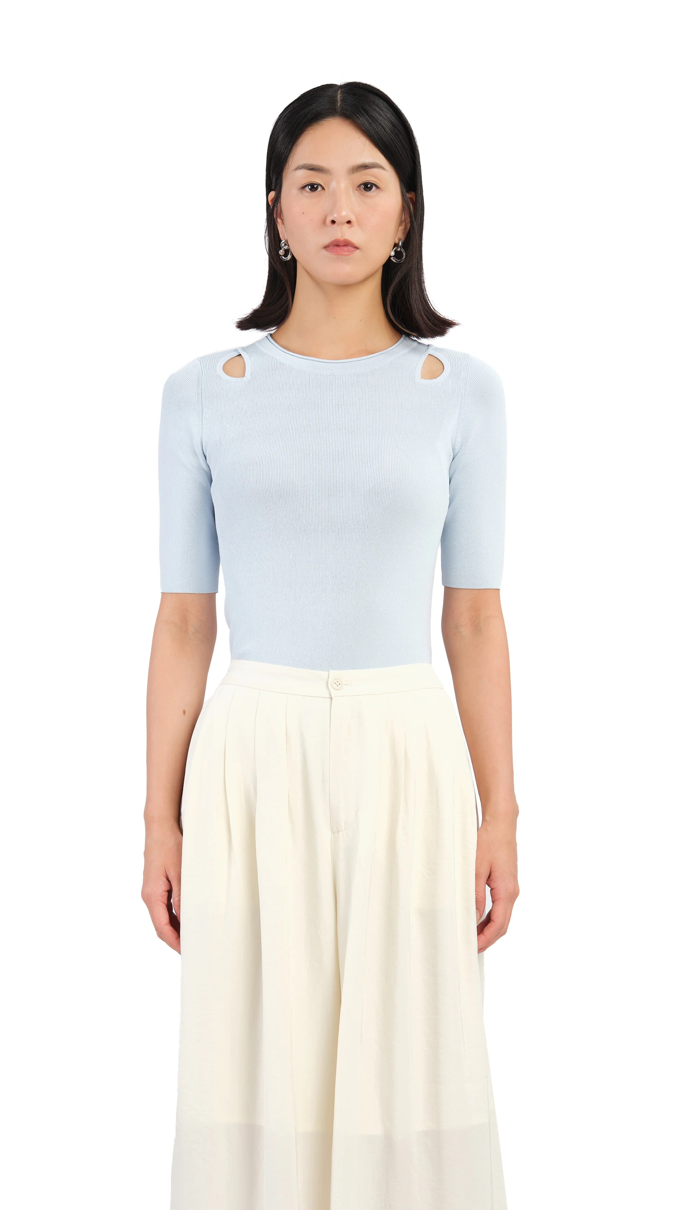 Cut-Out Sweater - Umamrii