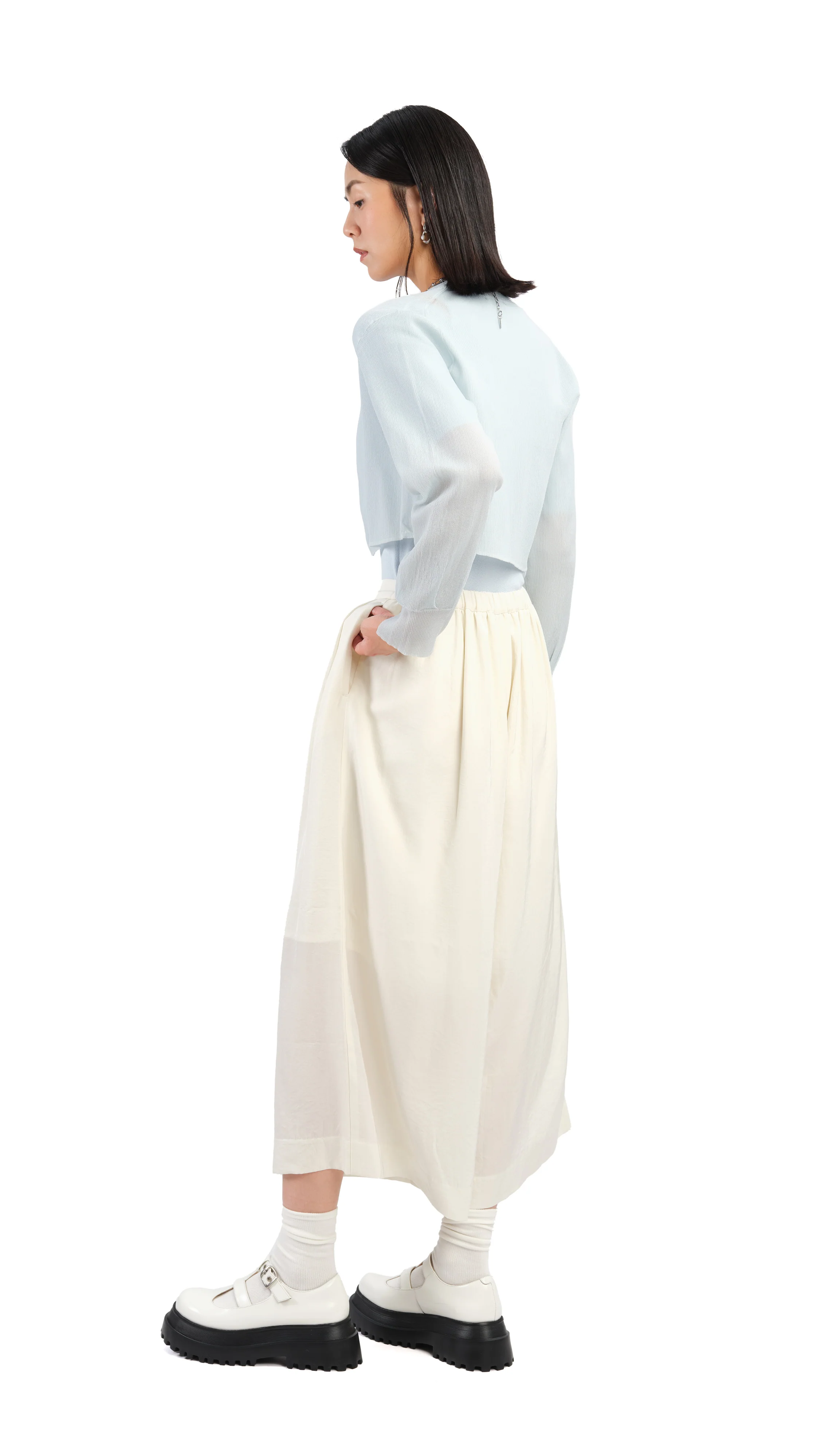 Cut-Out Sweater - Umamrii