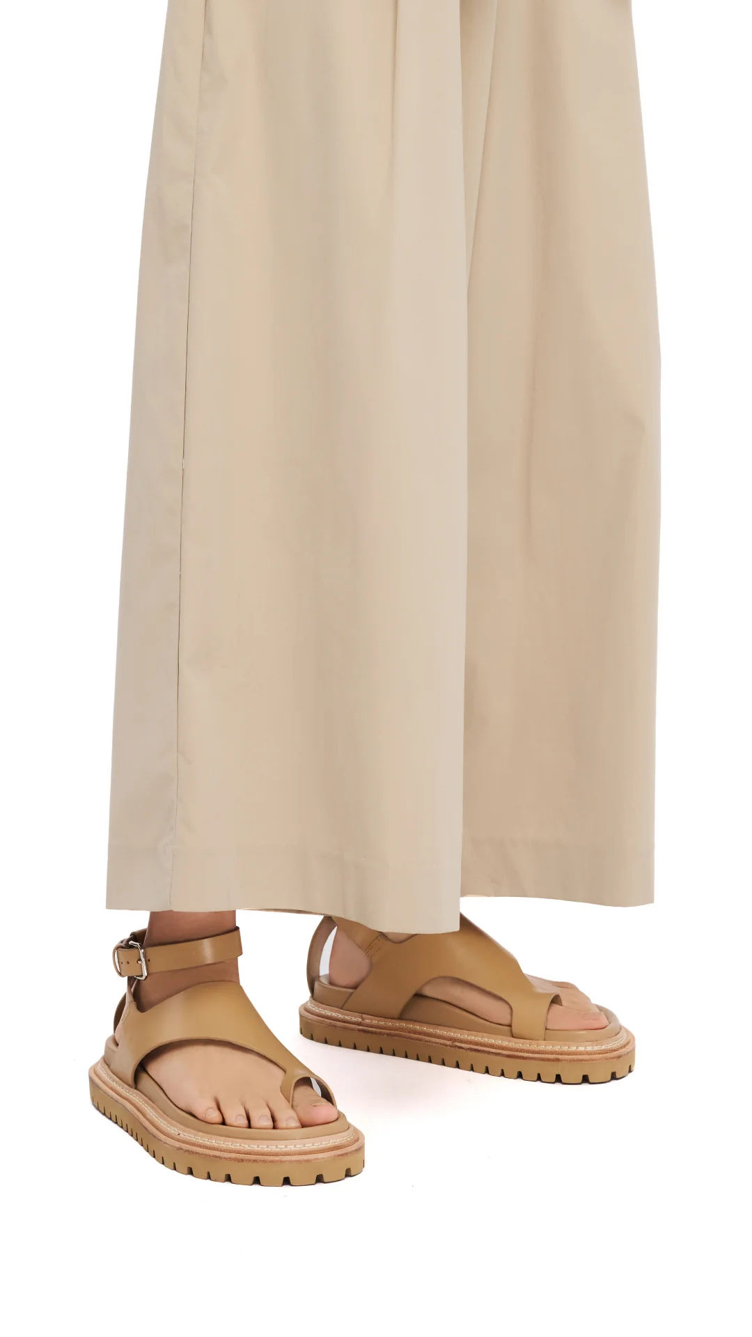 Ring Toe Ankle Strap Sandals - Umamrii