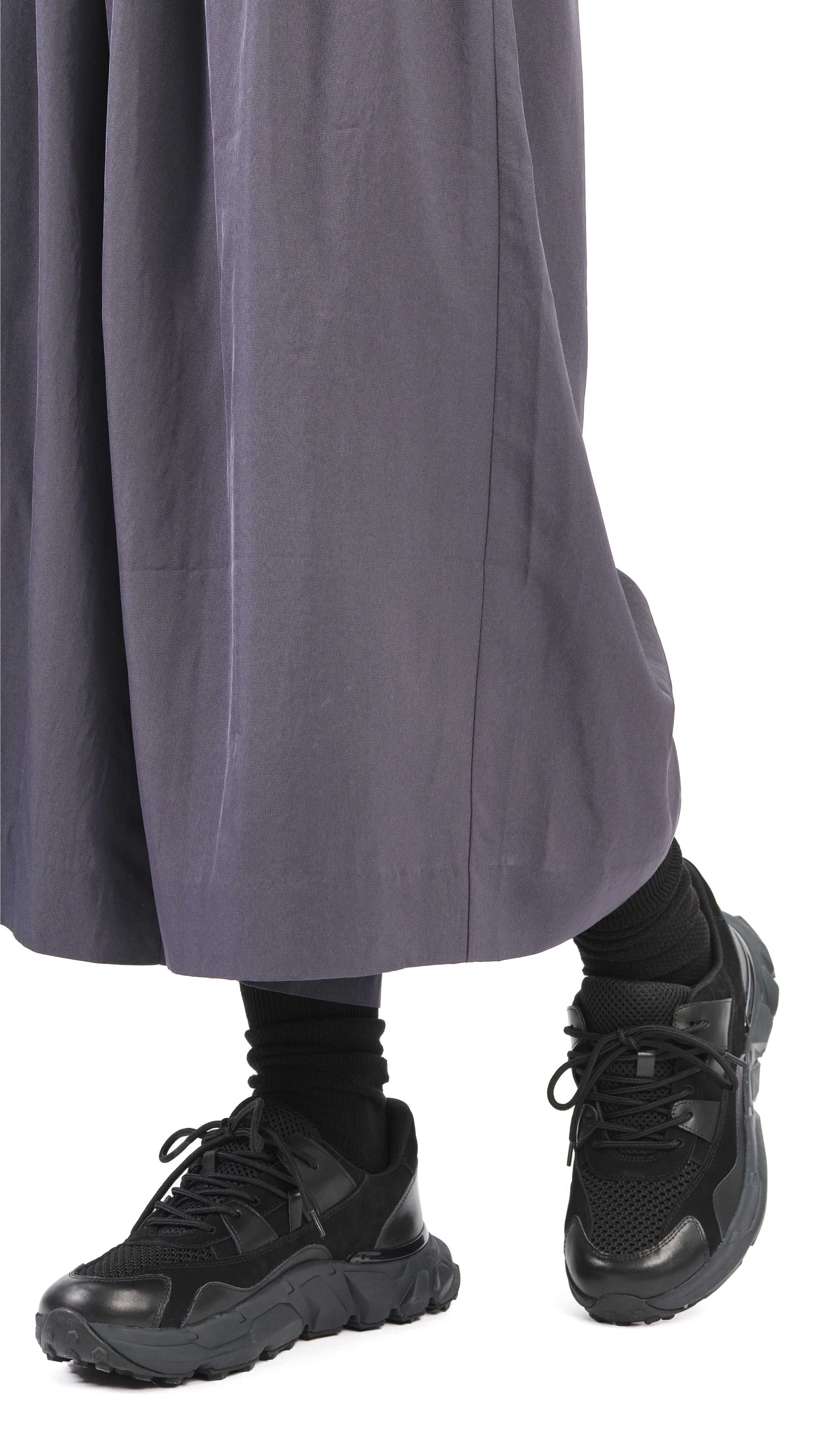 Leather Low-top Sneakers - Umamrii