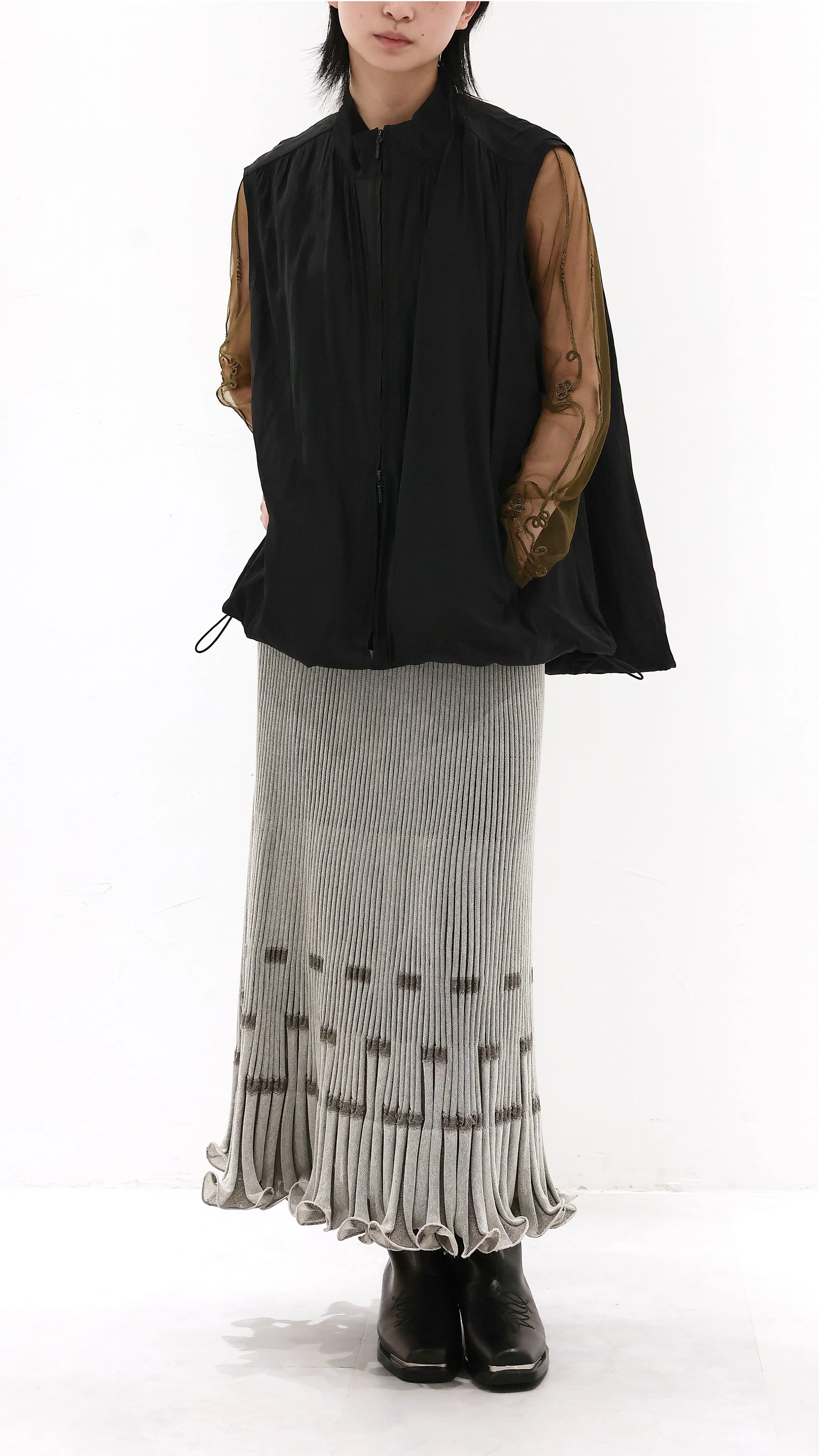 Zip-up Vest - Umamrii