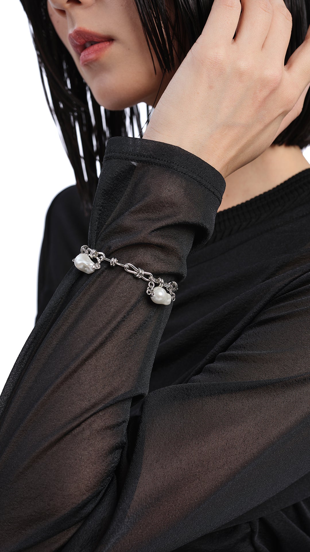 Integrate With Faux Pearl Bracelet - Umamrii