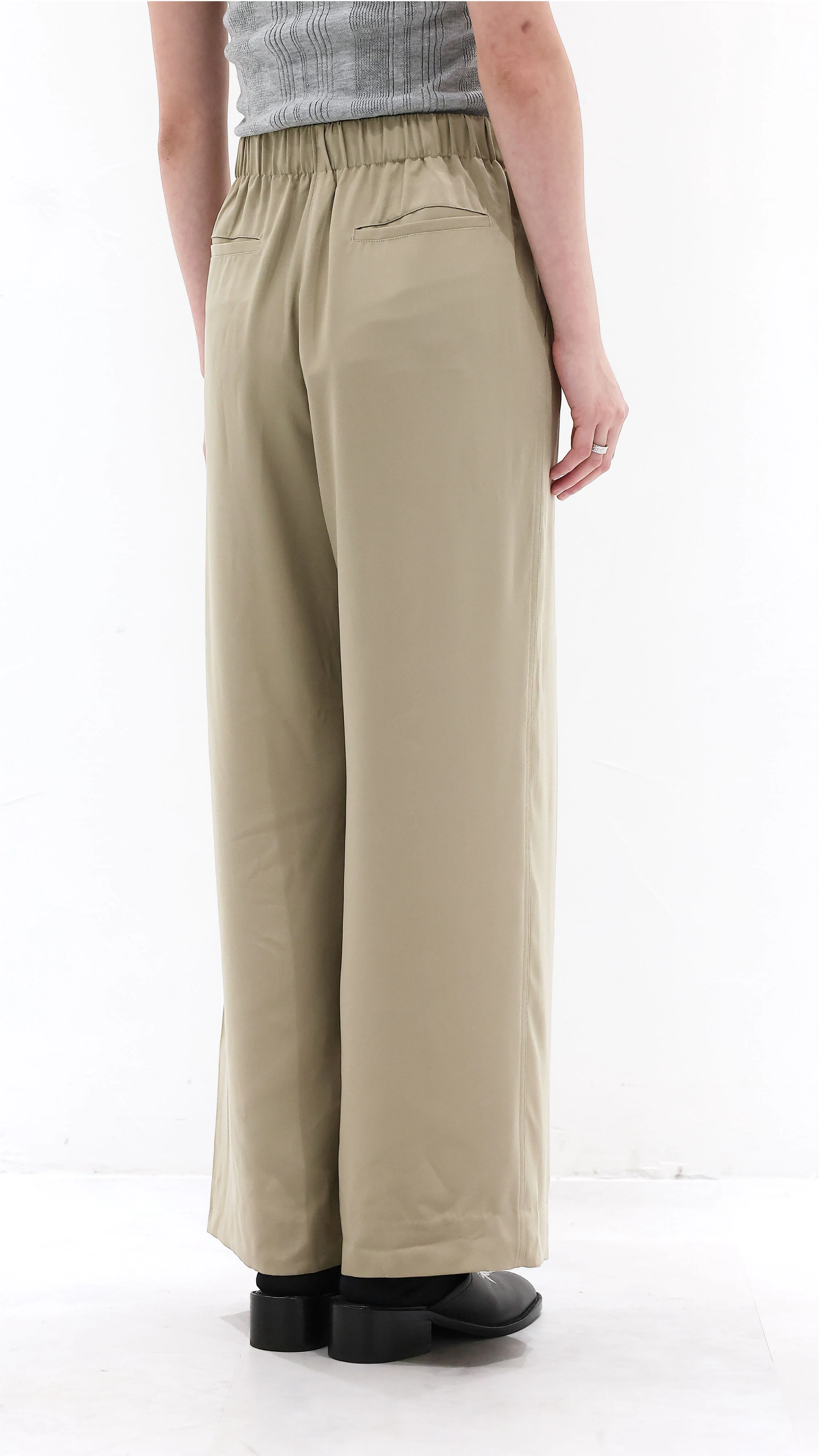Wide-Leg Drawstring Pants - Umamrii
