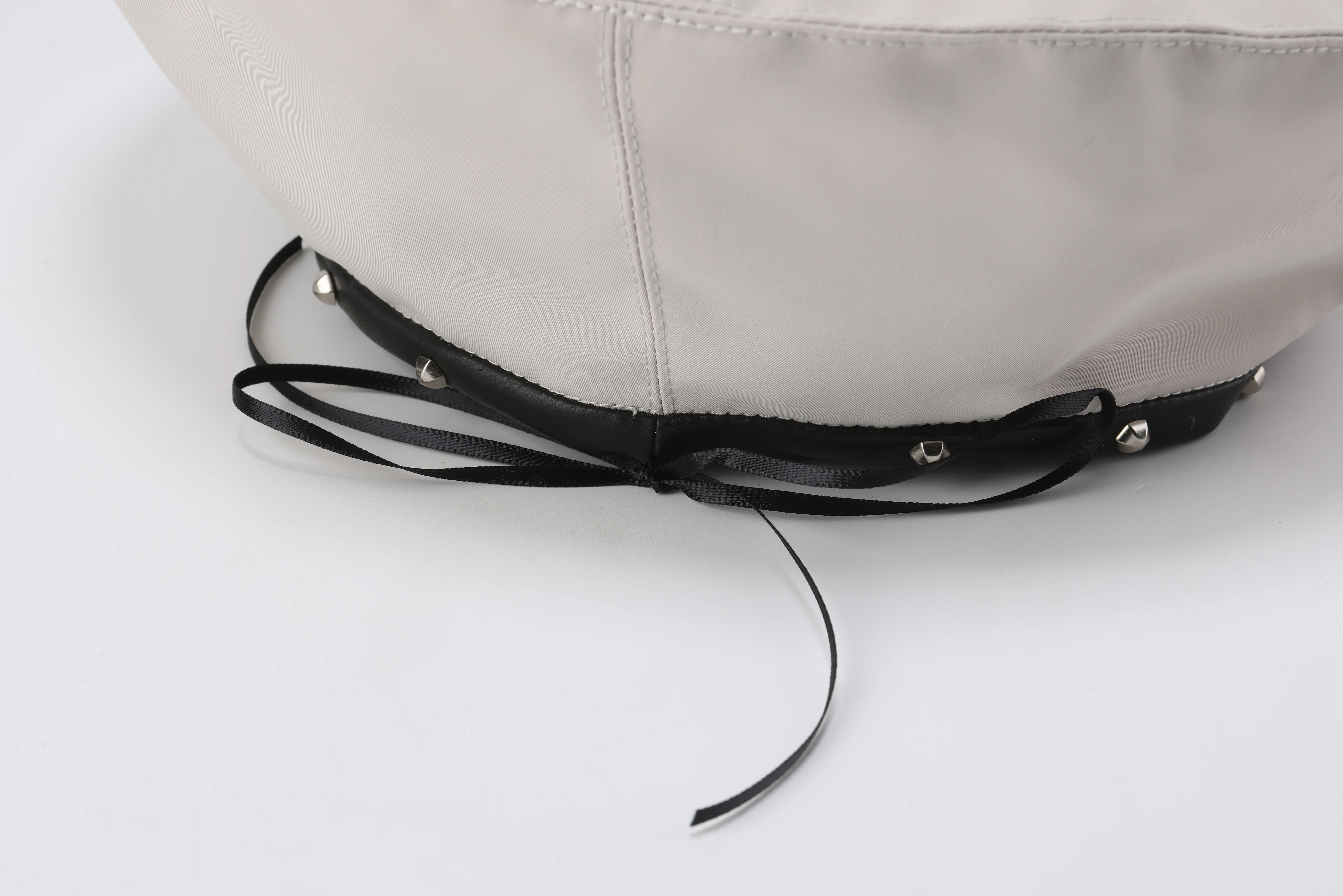 Pumpkin Studded Fullmoon Beret - Umamrii