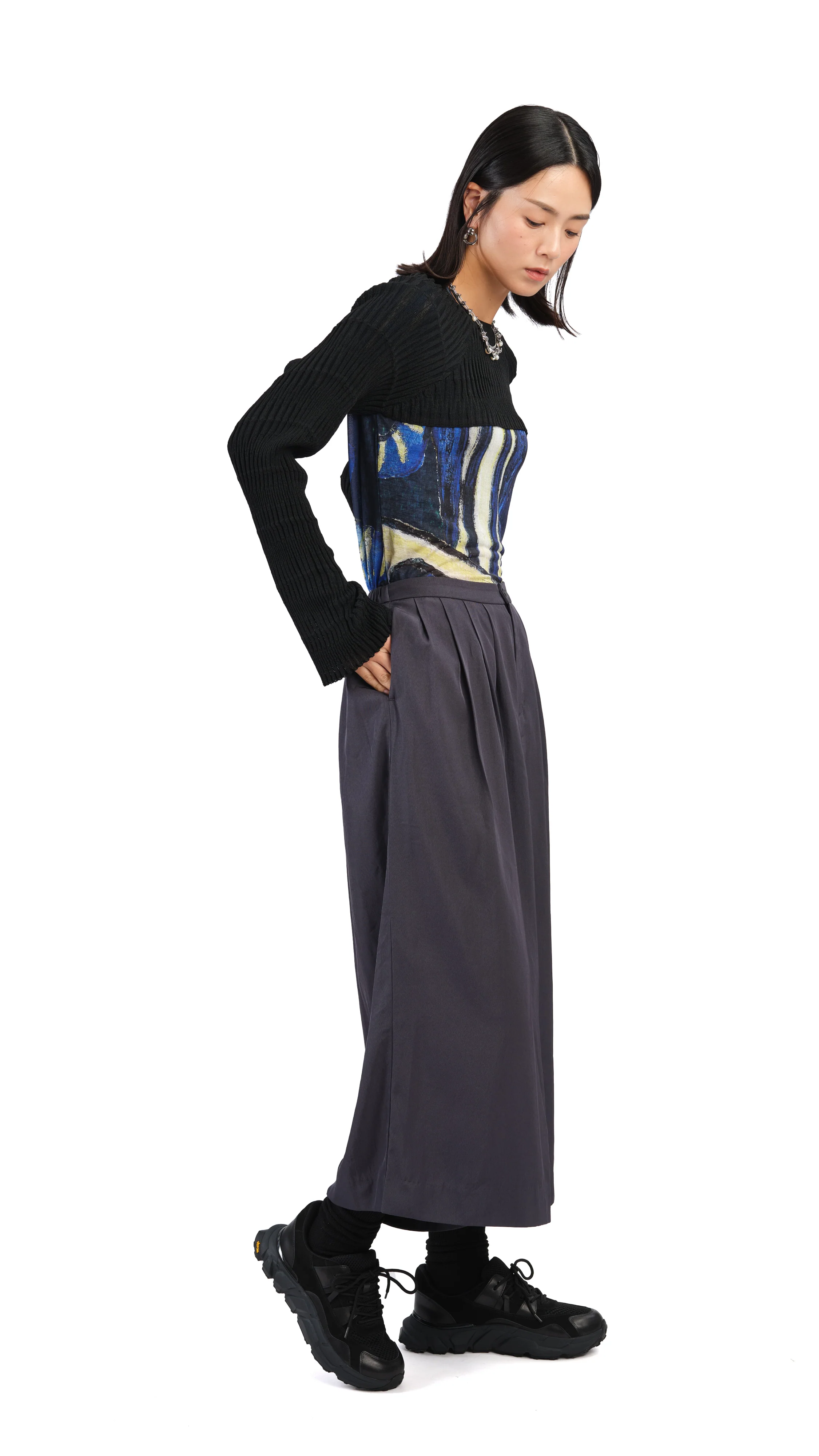 Cropped Sweater - Umamrii