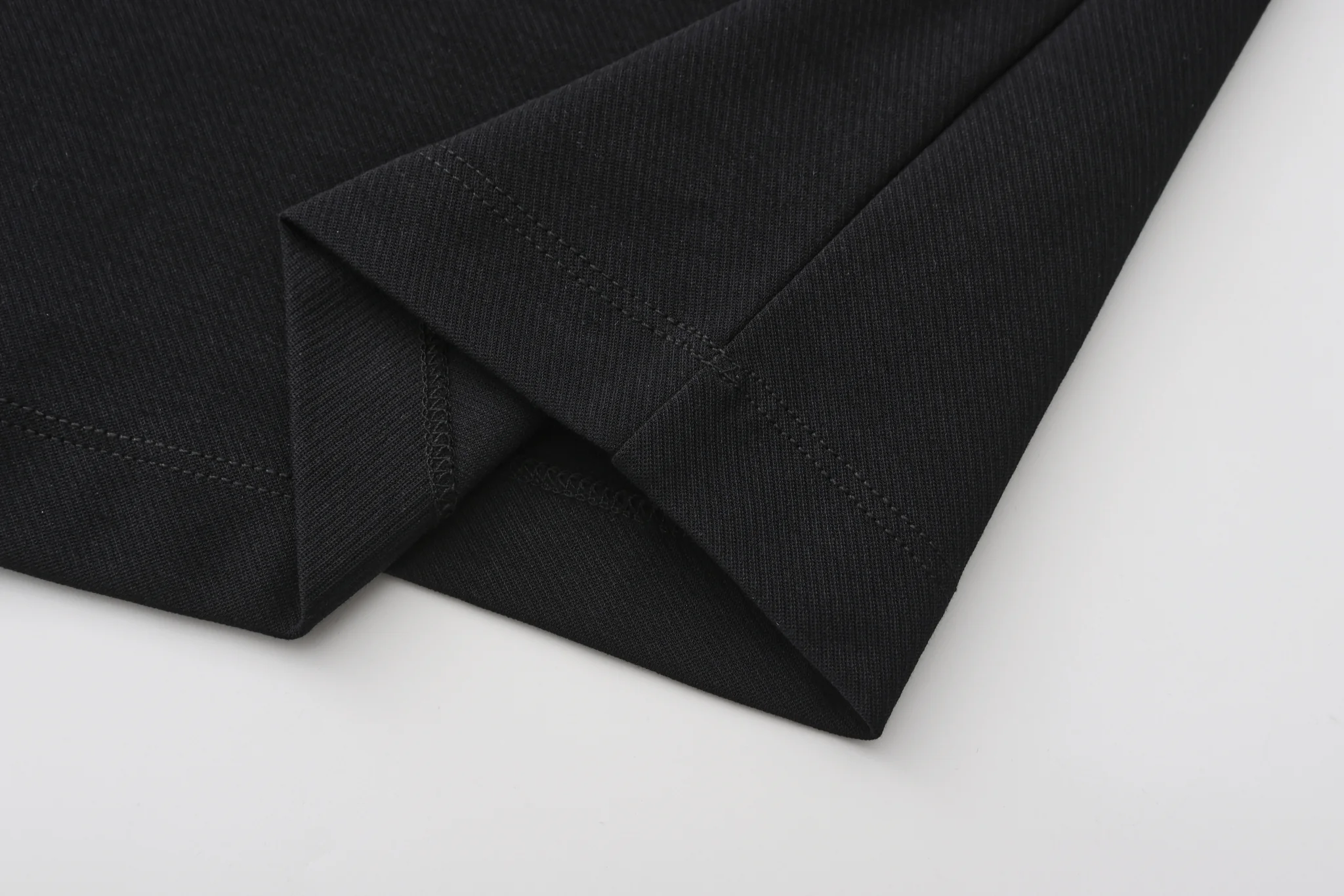 Textured Essential Tee - Umamrii