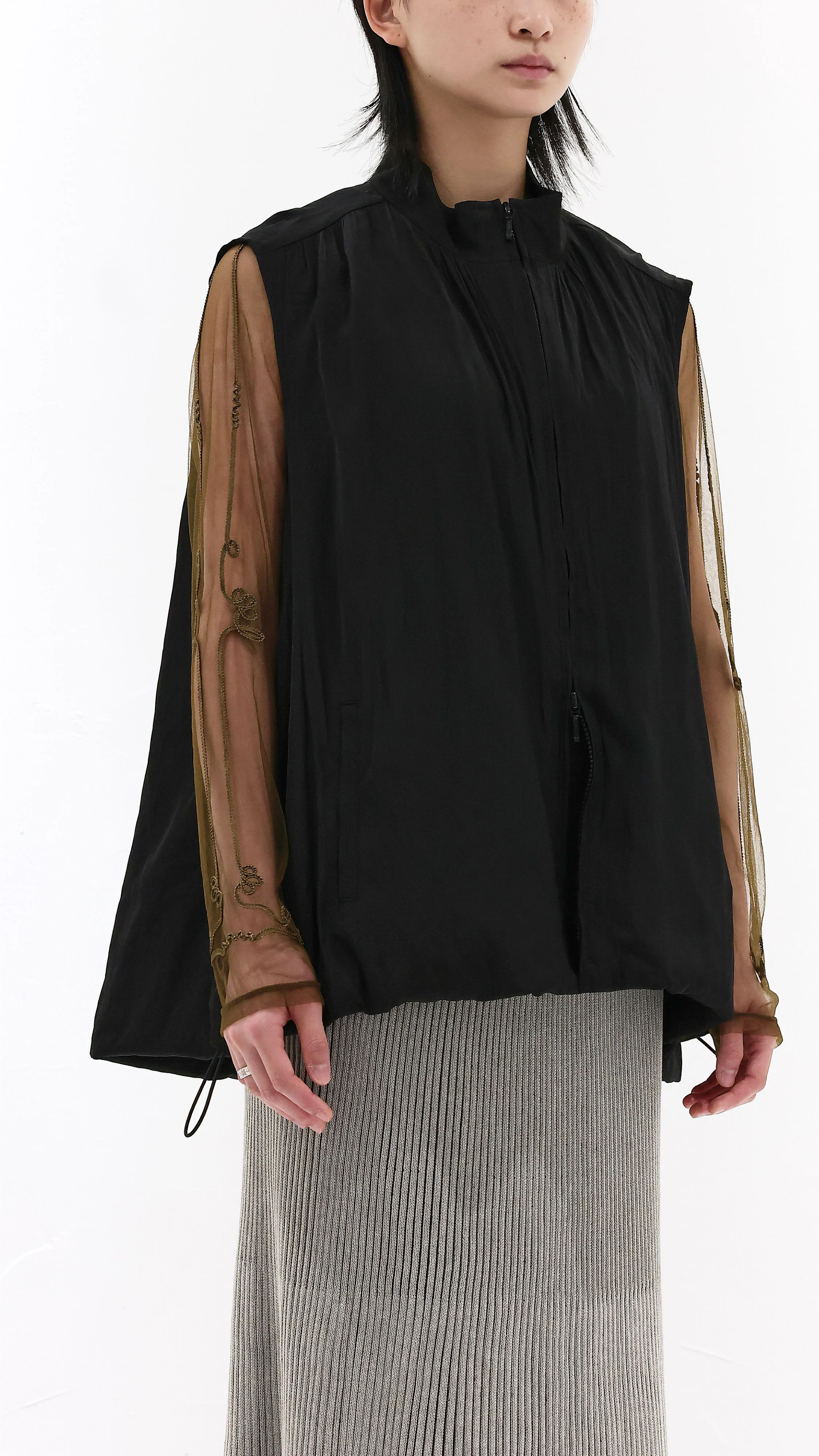 Zip-up Vest - Umamrii