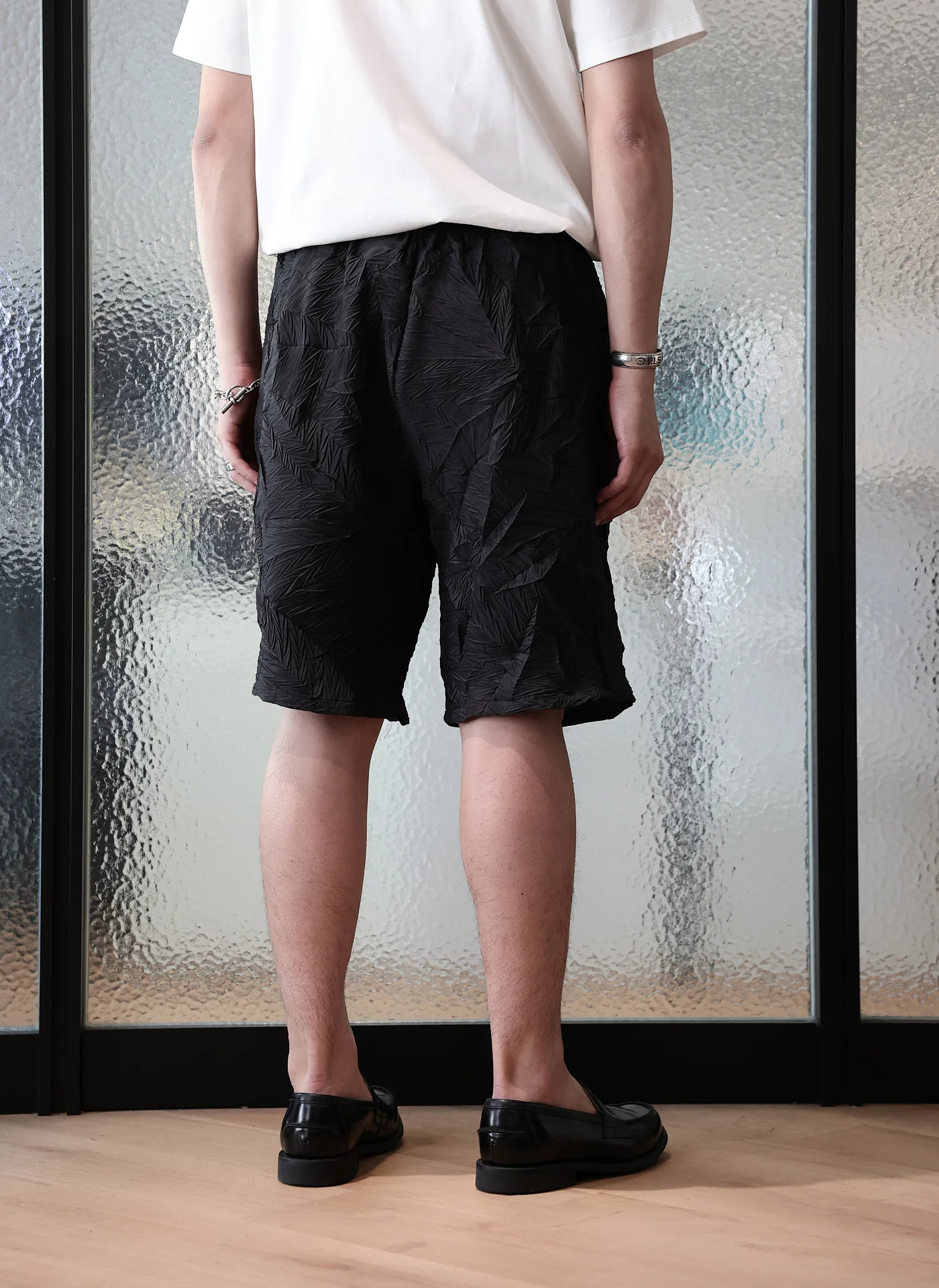 Distort Pleats Polyester Shorts - Umamrii
