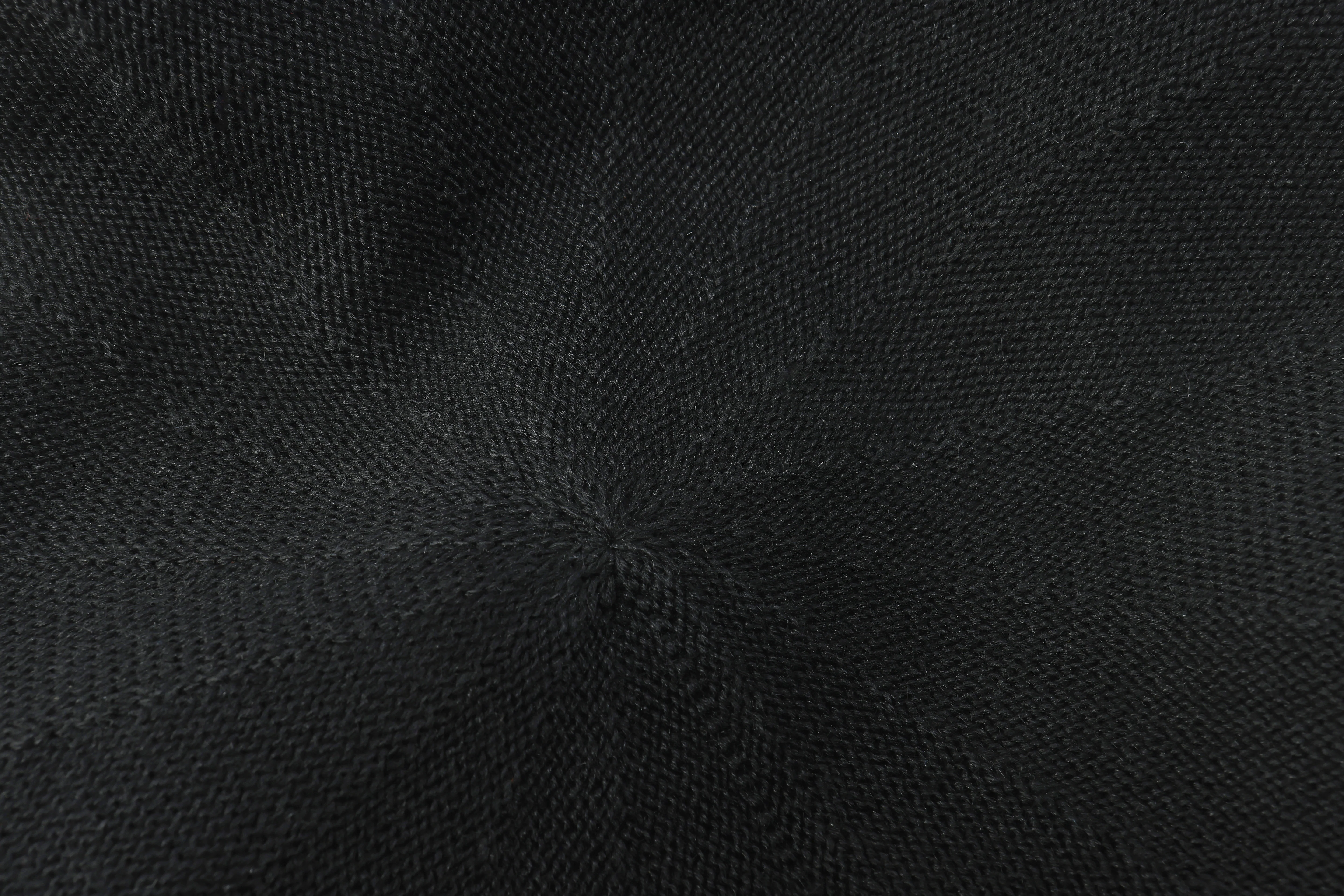 Lacing The Dart Beret - Umamrii