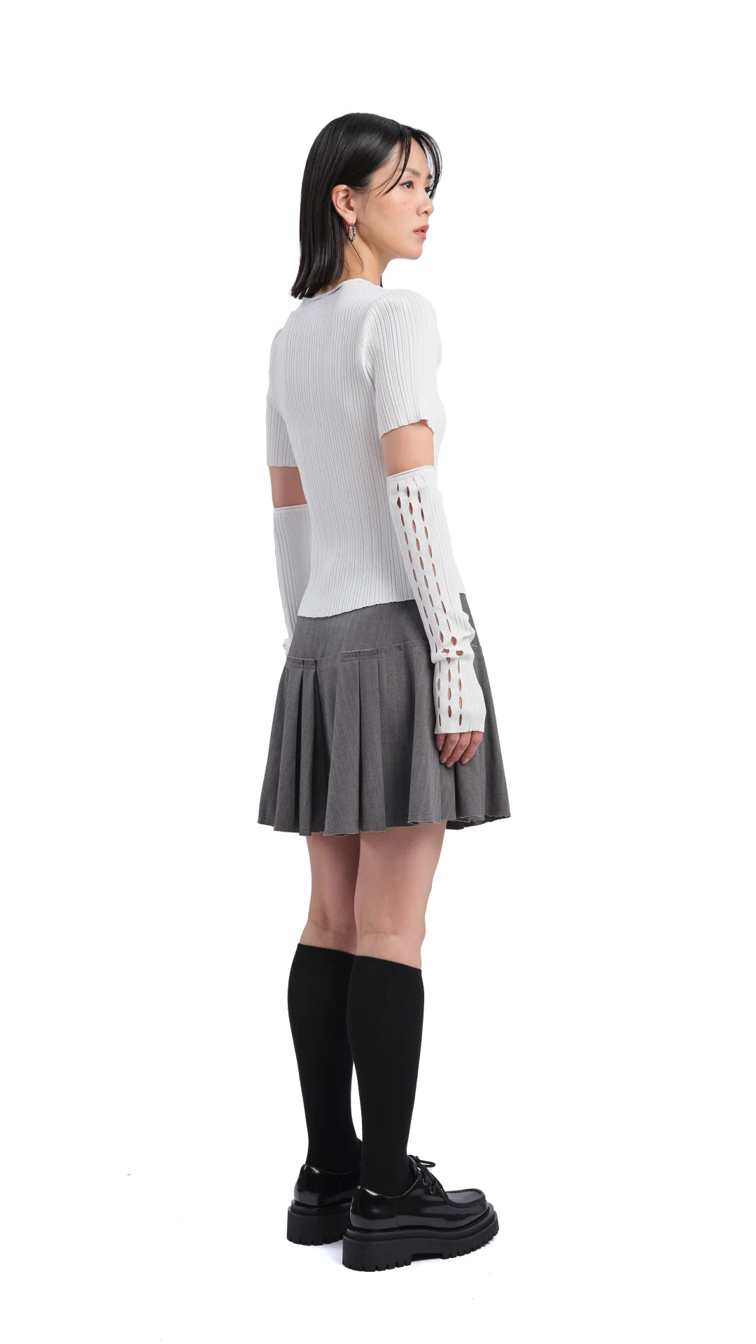 Sweater With Detachable Hand Warmer - Umamrii