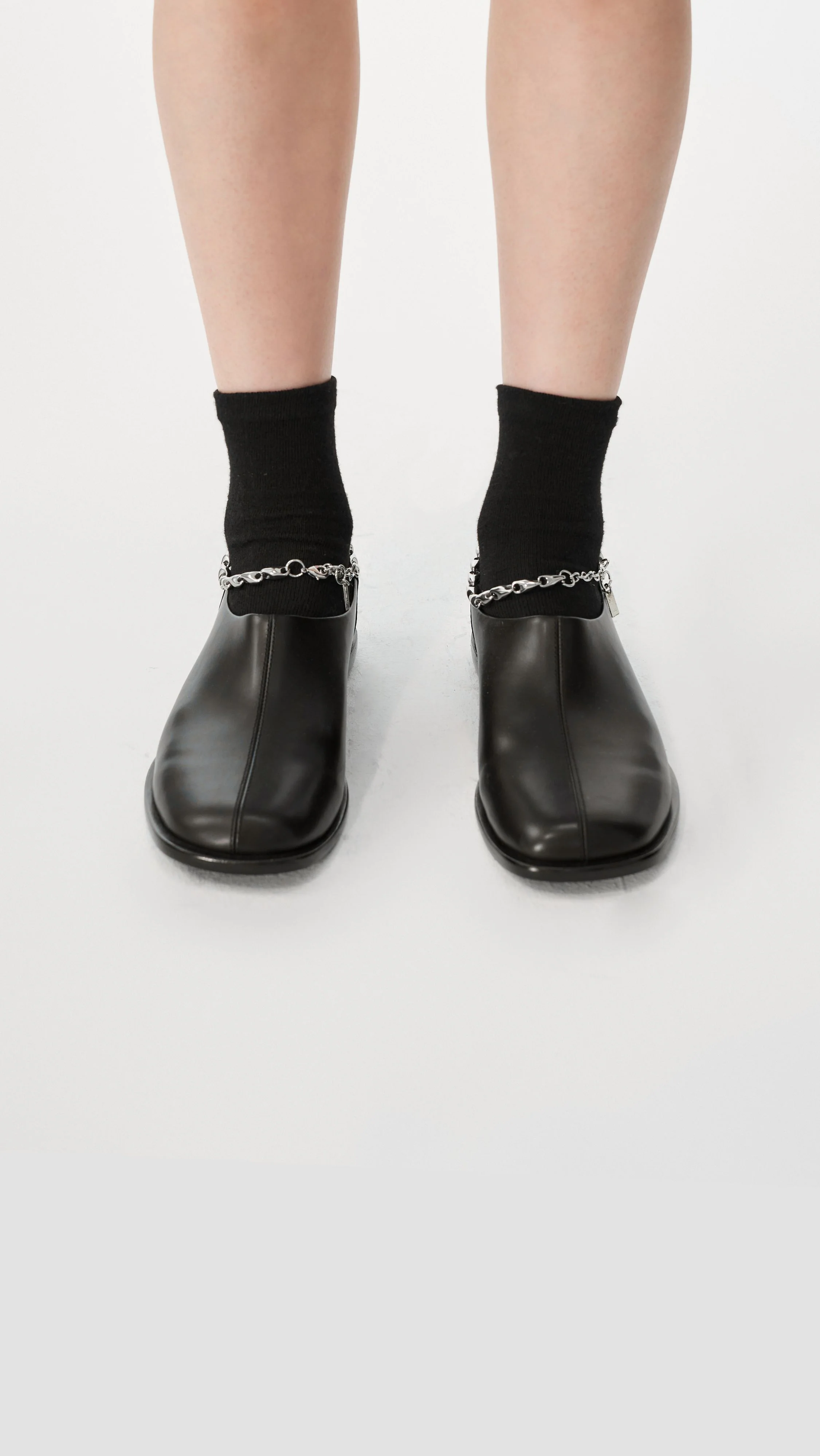 Leather Chain Flat - Umamrii