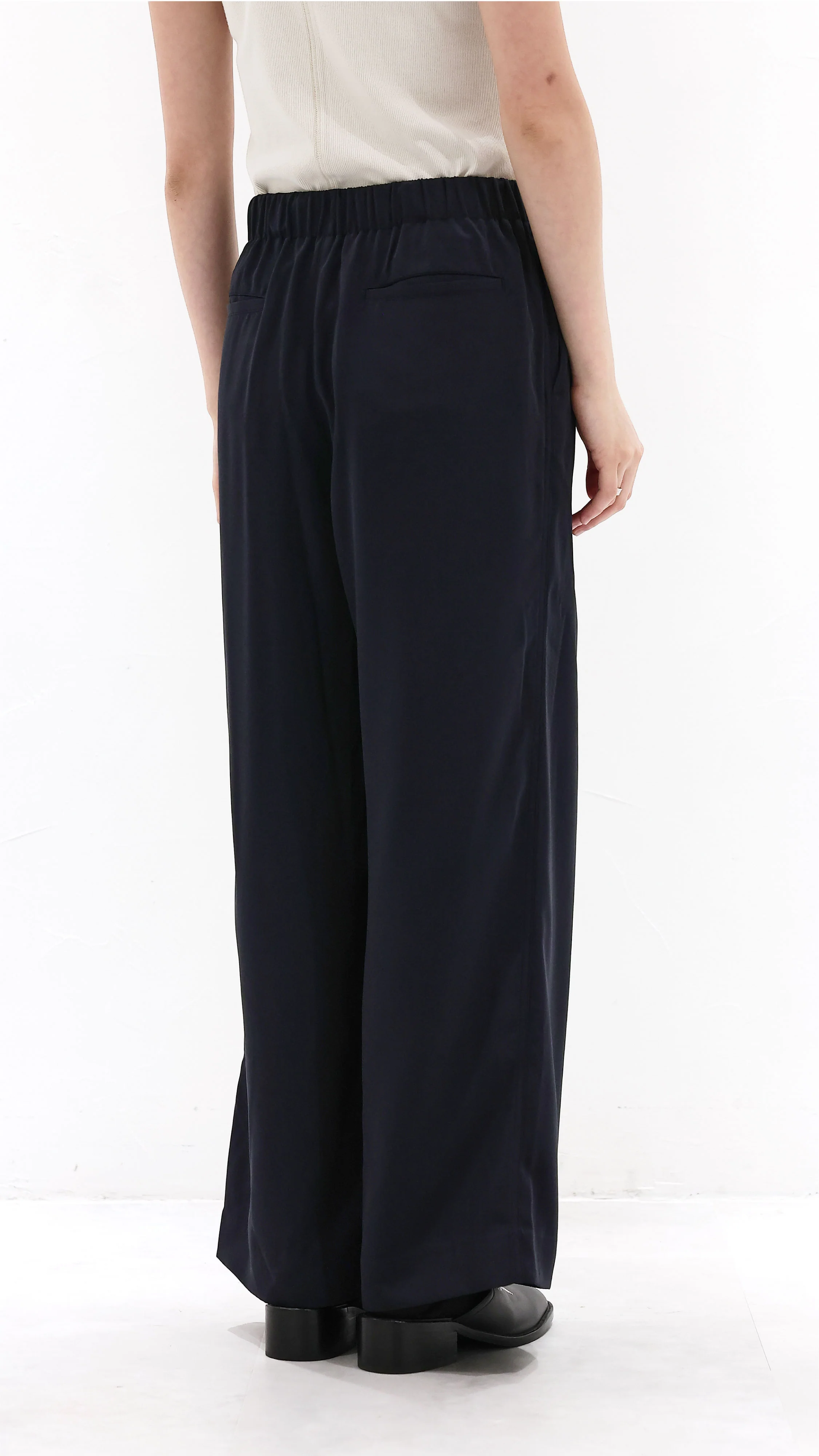 Wide-Leg Drawstring Pants - Umamrii
