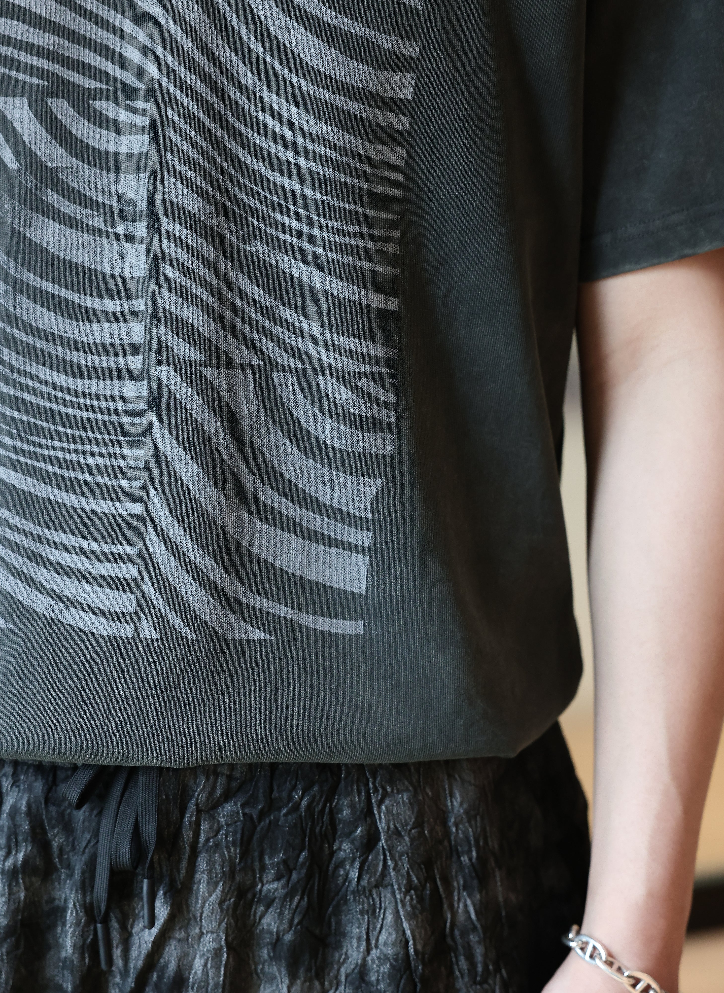 Graphic Tops - Umamrii