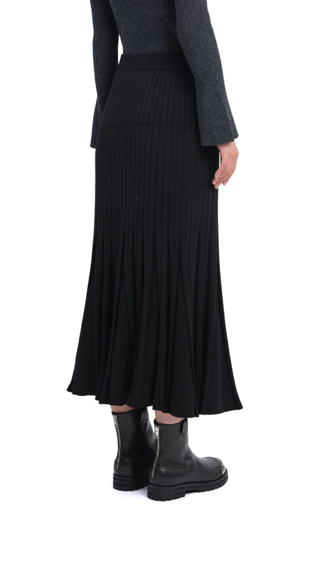 Knitted Flare Skirt - Umamrii