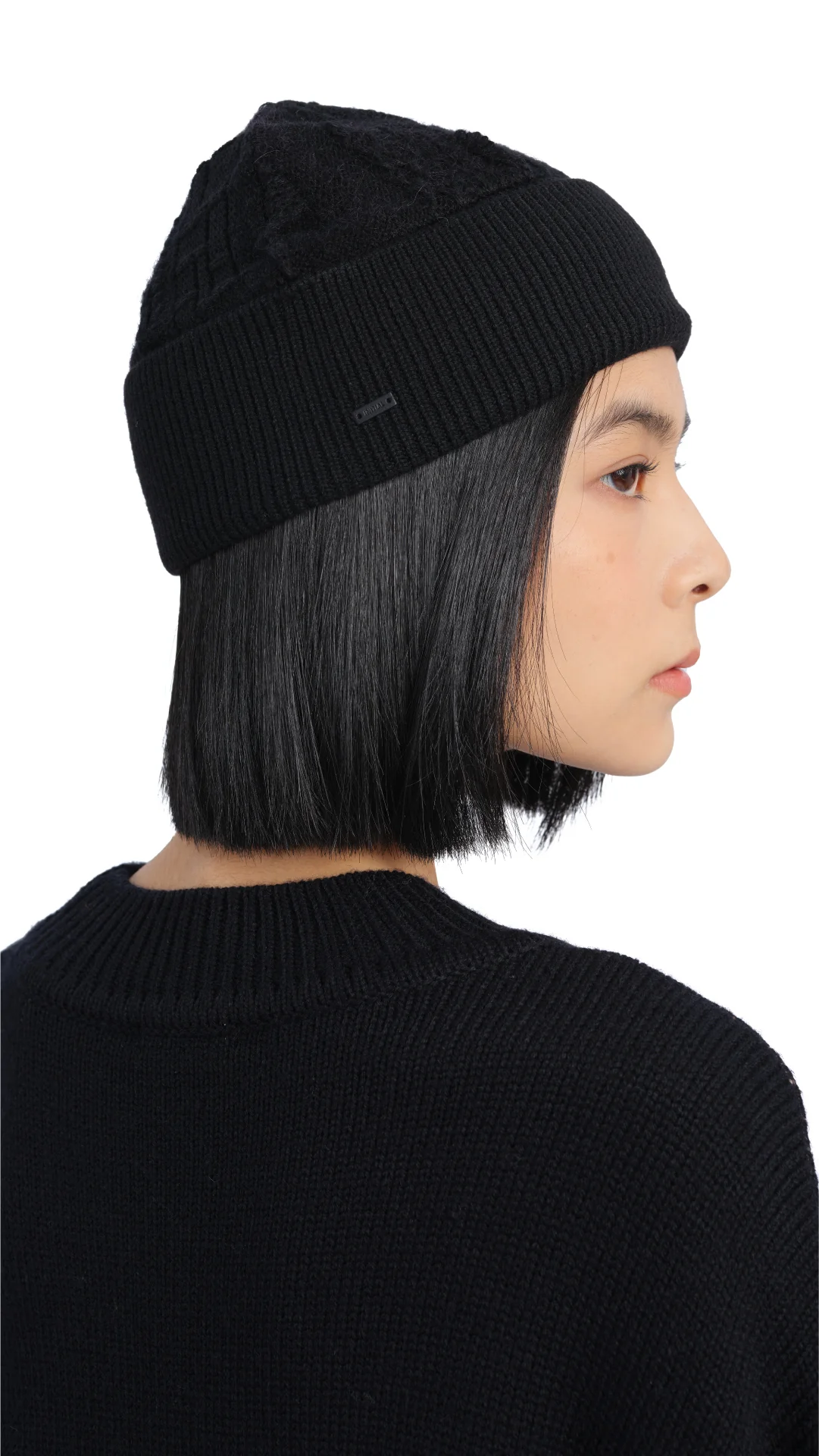 Multi-Yarn Patterned Knit Beanie - Umamrii