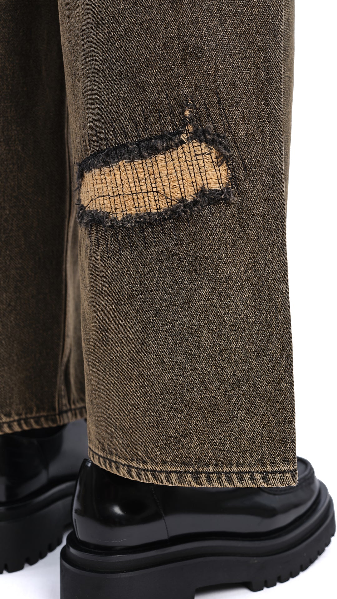 Soil Denim Studded Balloon Jeans - Umamrii