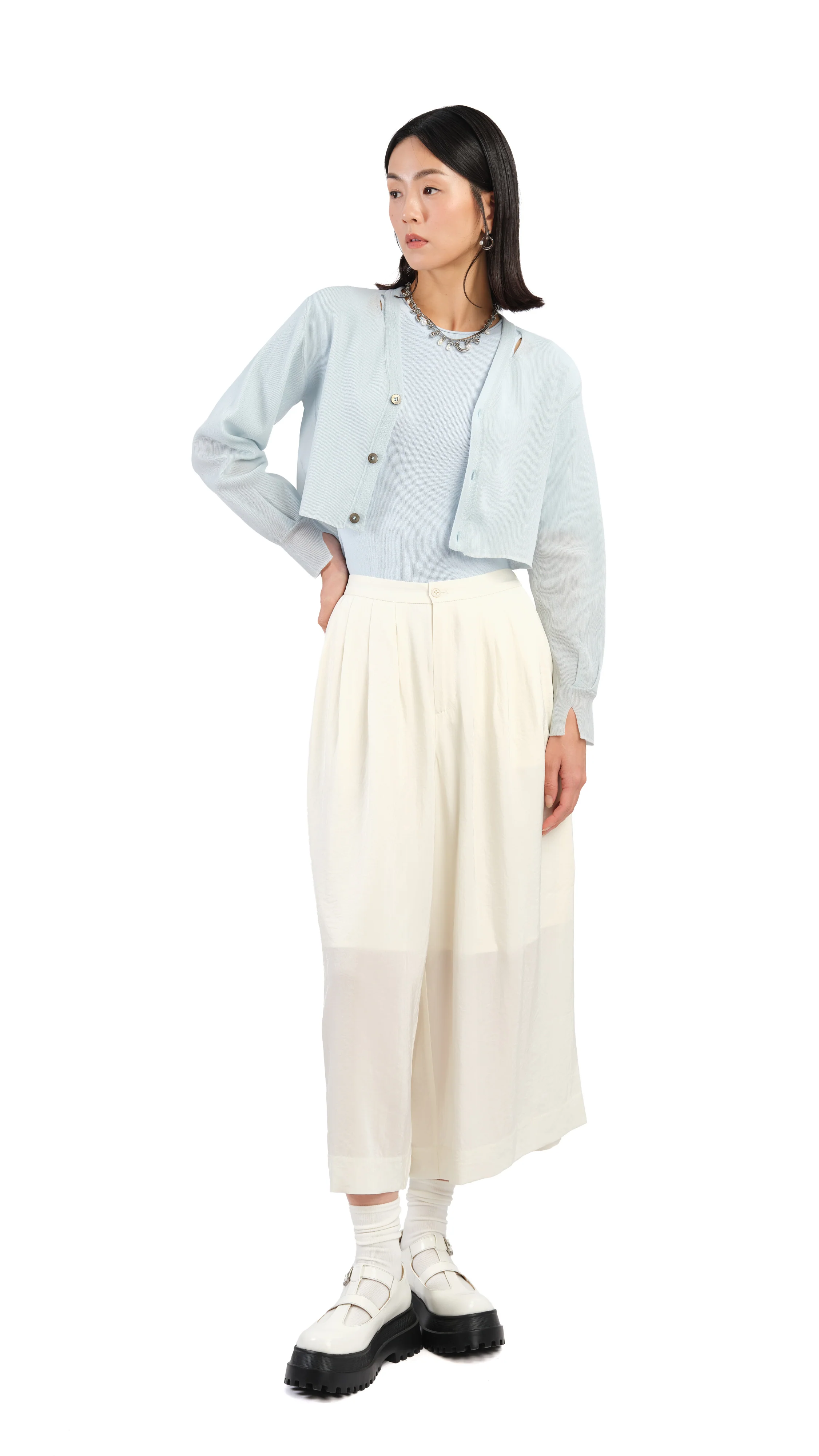 Cut-Out Sweater - Umamrii