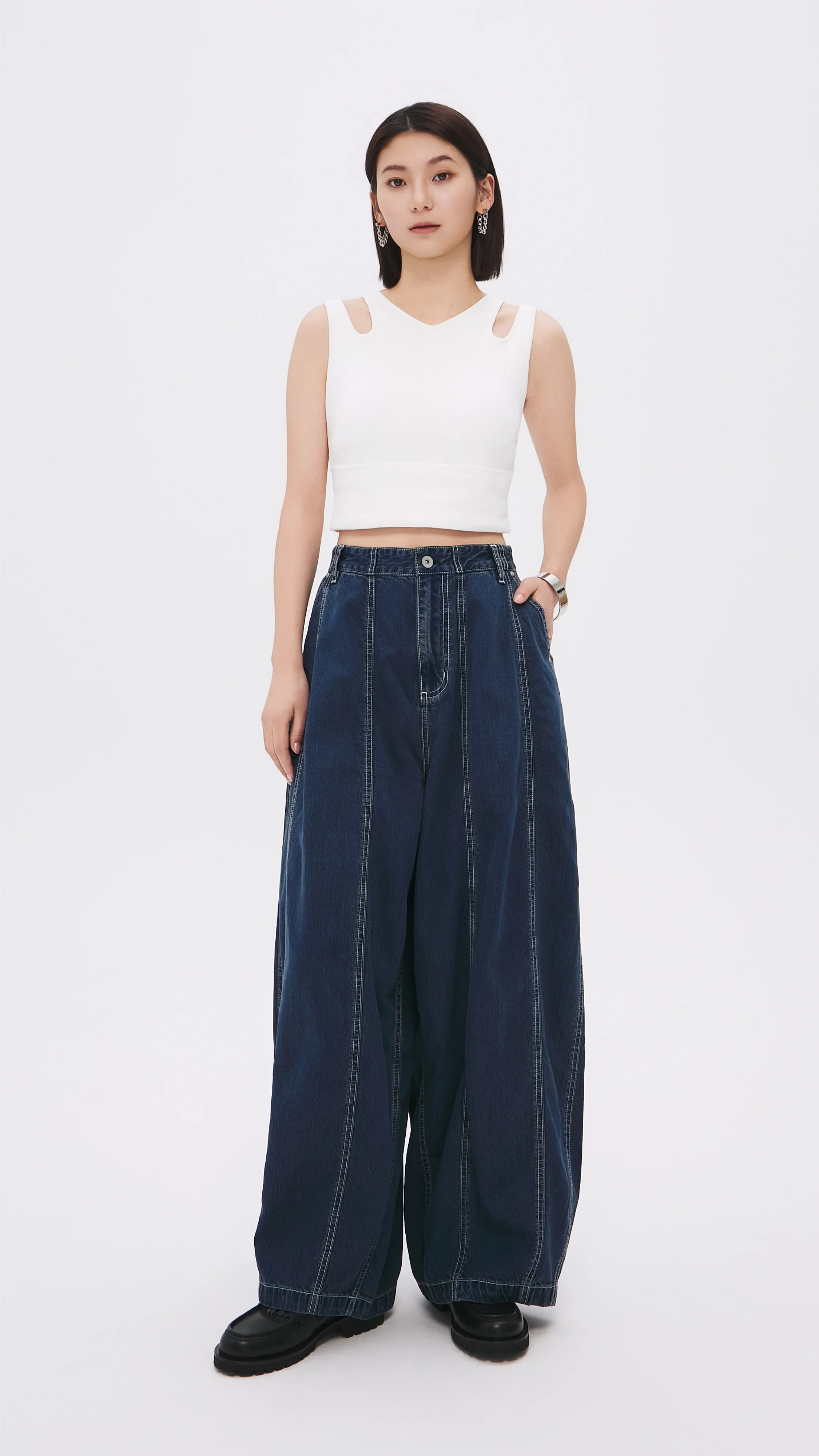 Rebuilt Balloon Jeans - Umamrii